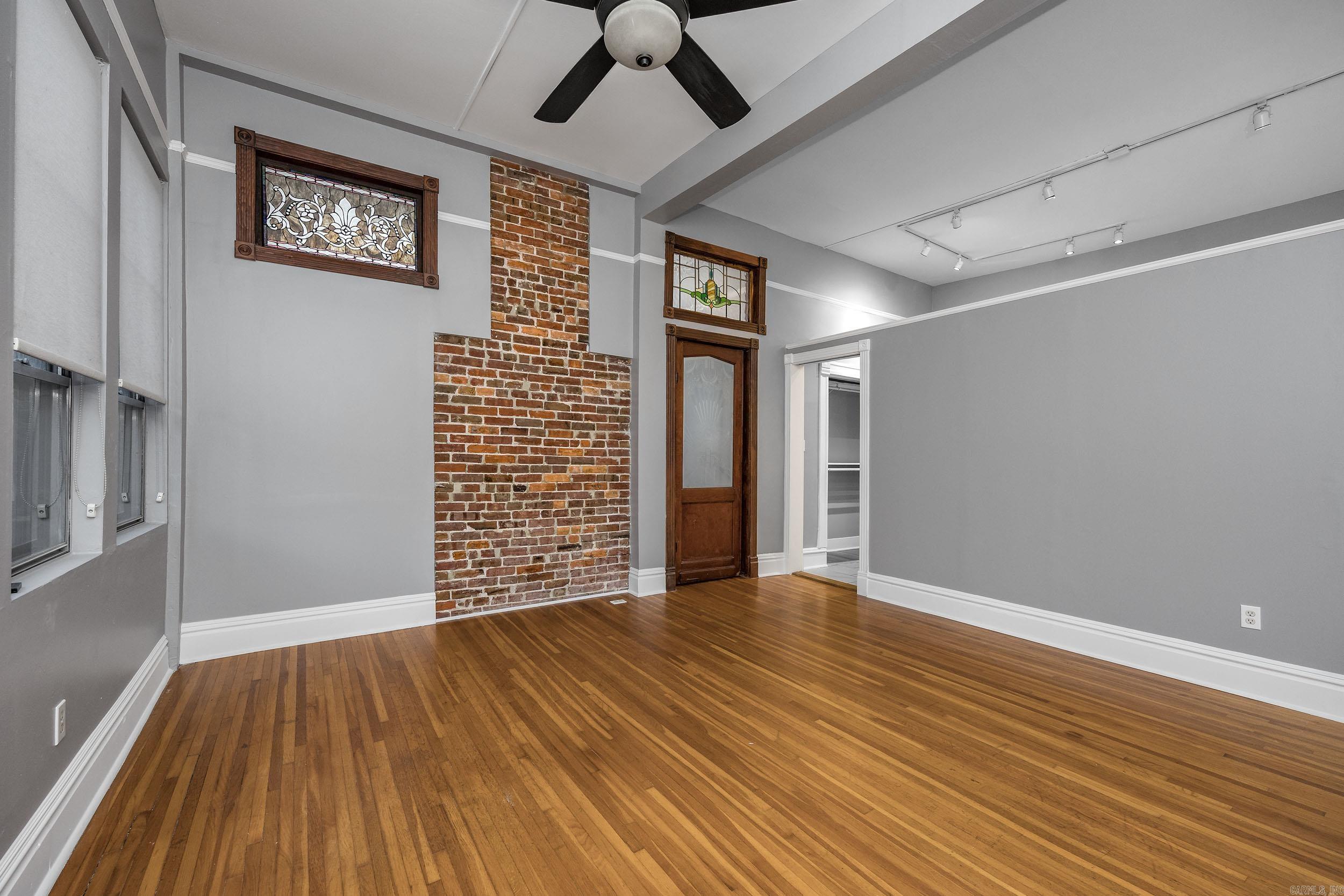 2119 S Scott Street Property Photo 23