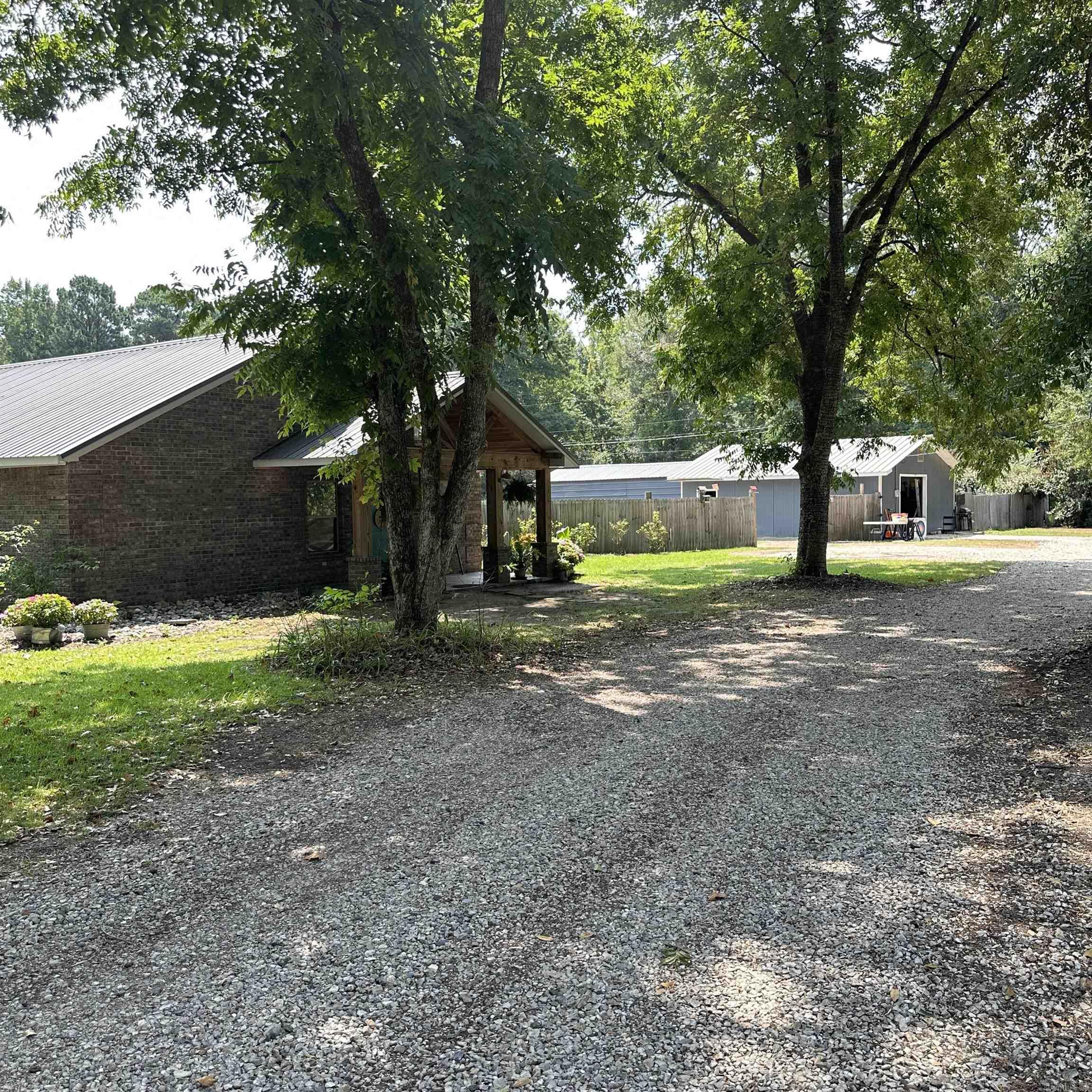 326 Gifford Tram Property Photo 4