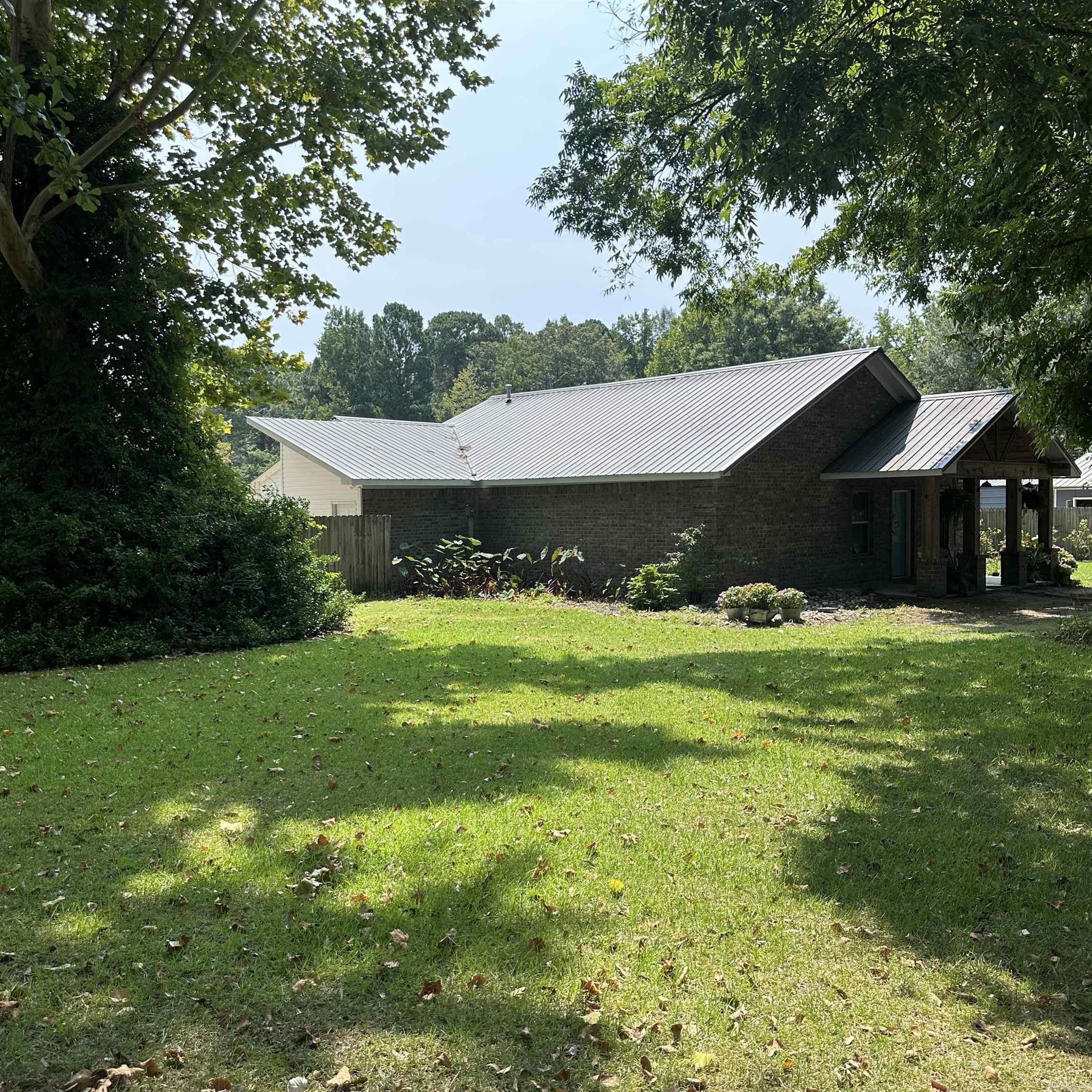 326 Gifford Tram Property Photo 5