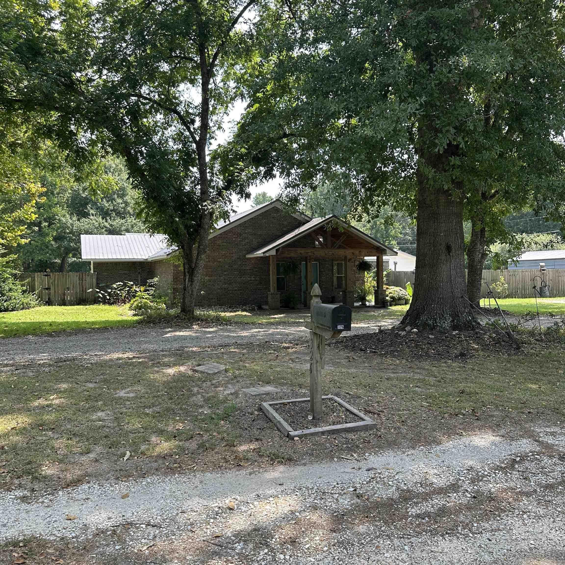 326 Gifford Tram Property Photo 6