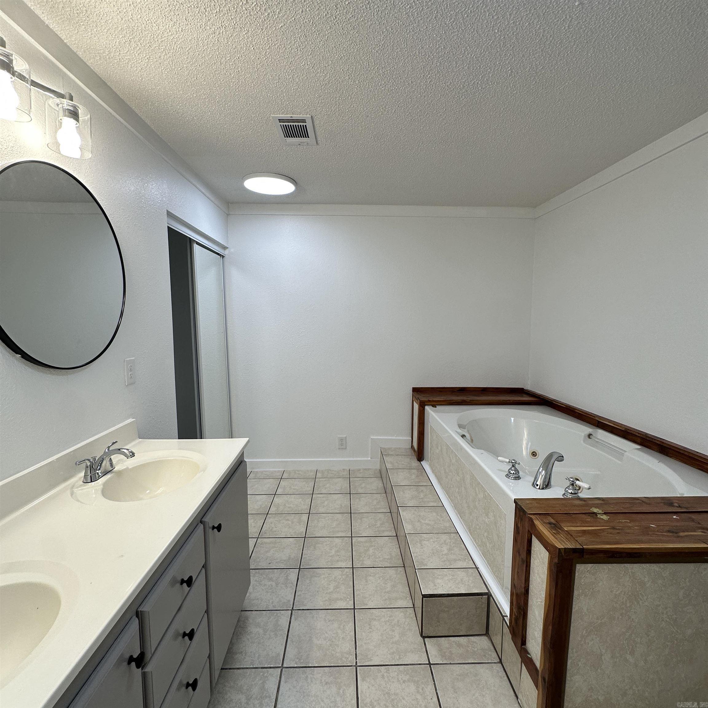 326 Gifford Tram Property Photo 32