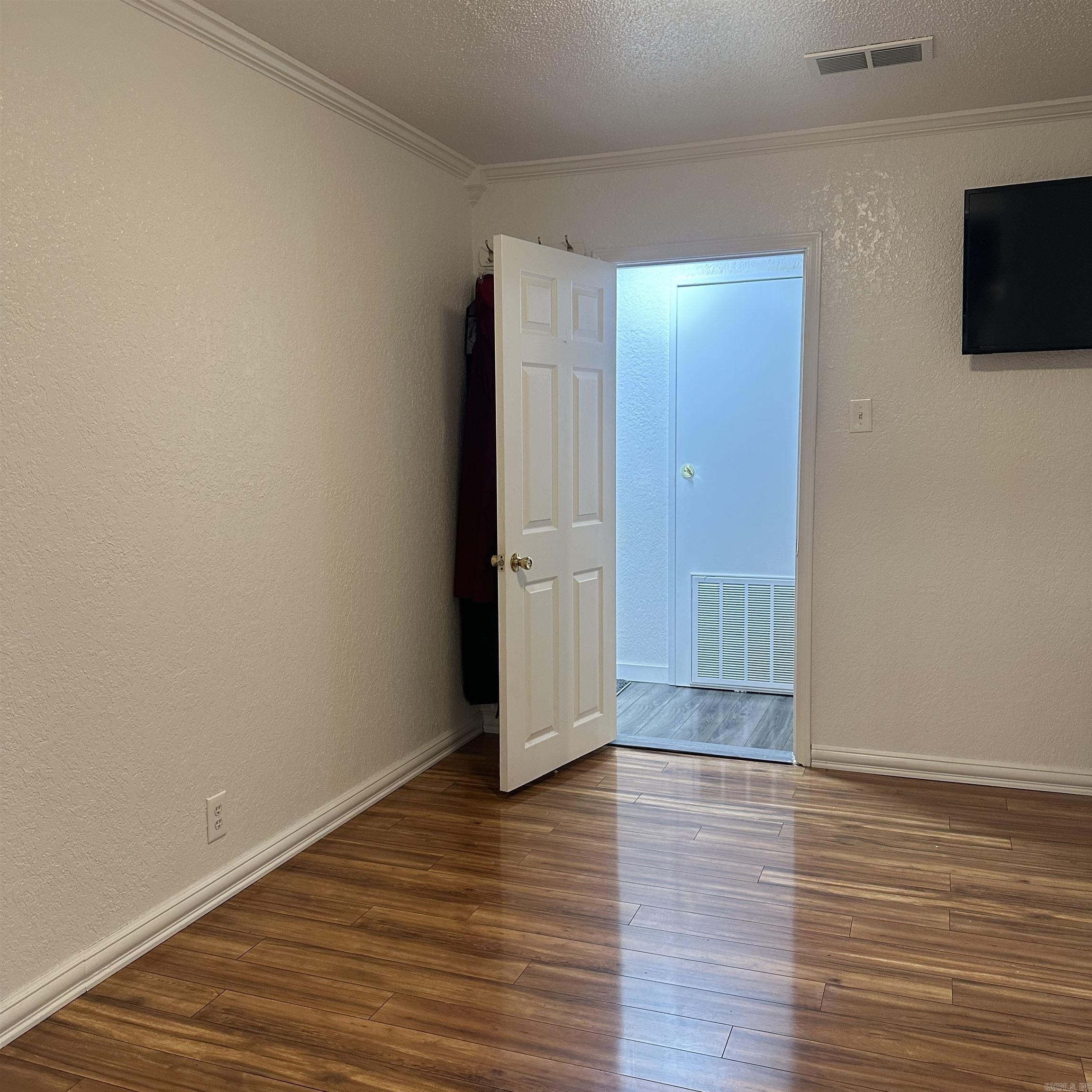 326 Gifford Tram Property Photo 41