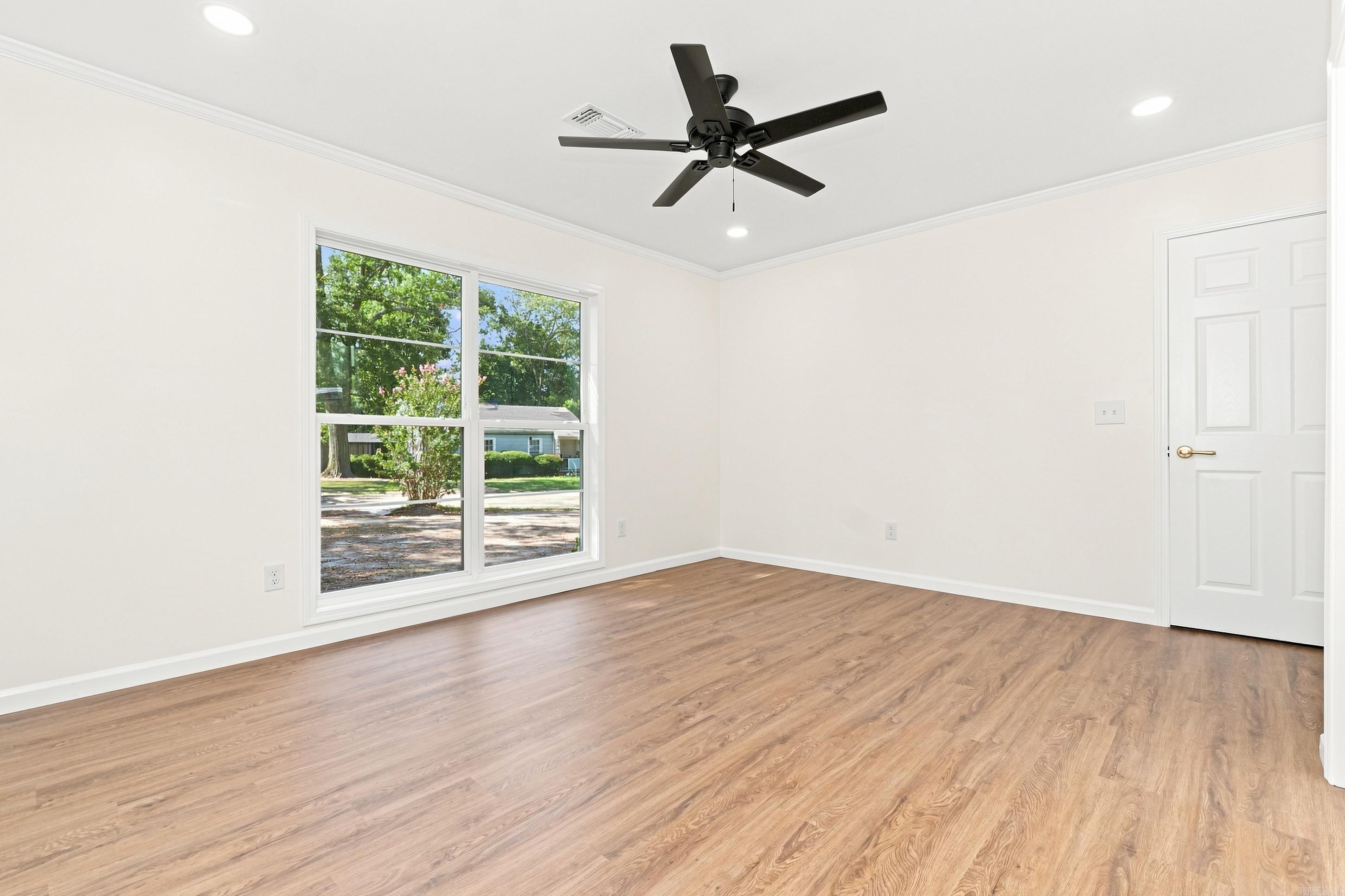 509 S Parkway Drive Property Photo 9