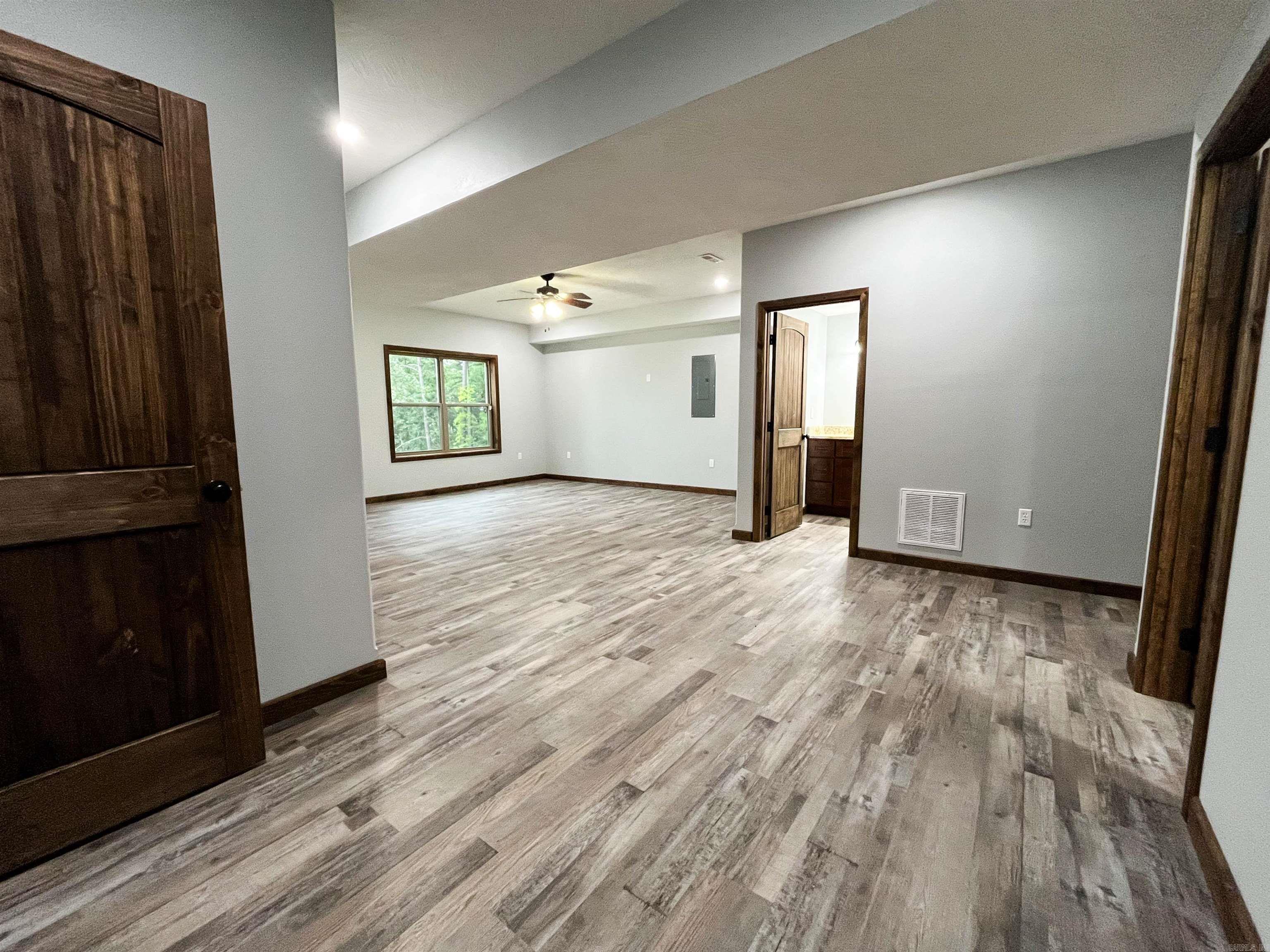 207 Juniper Avenue Property Photo 38