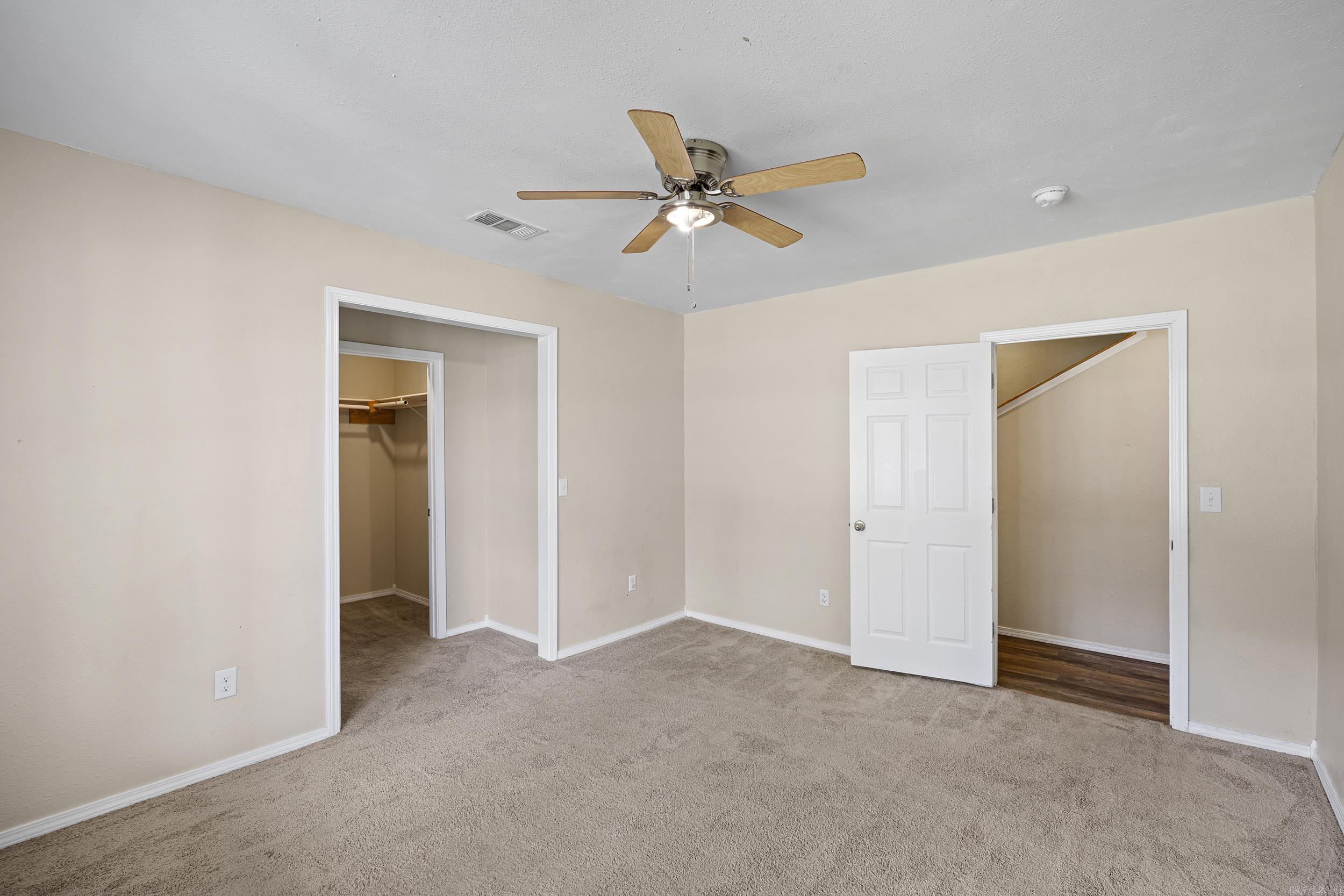 200 E J Street Property Photo 18