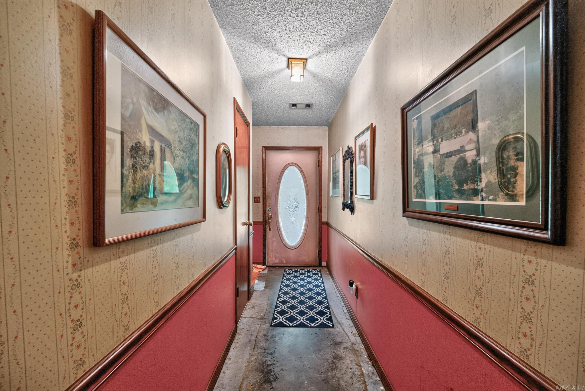 272 Wakerobin Road Property Photo 6