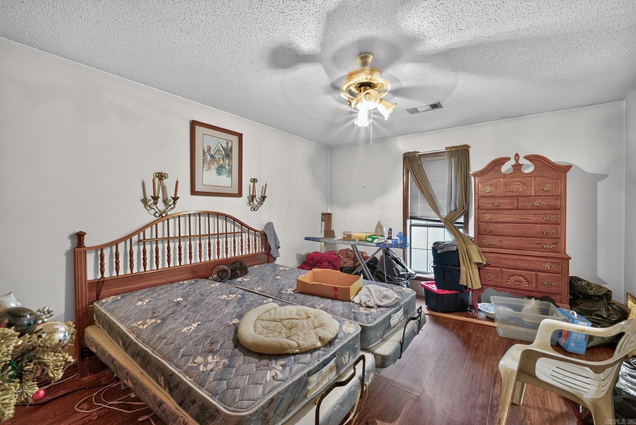 272 Wakerobin Road Property Photo 10