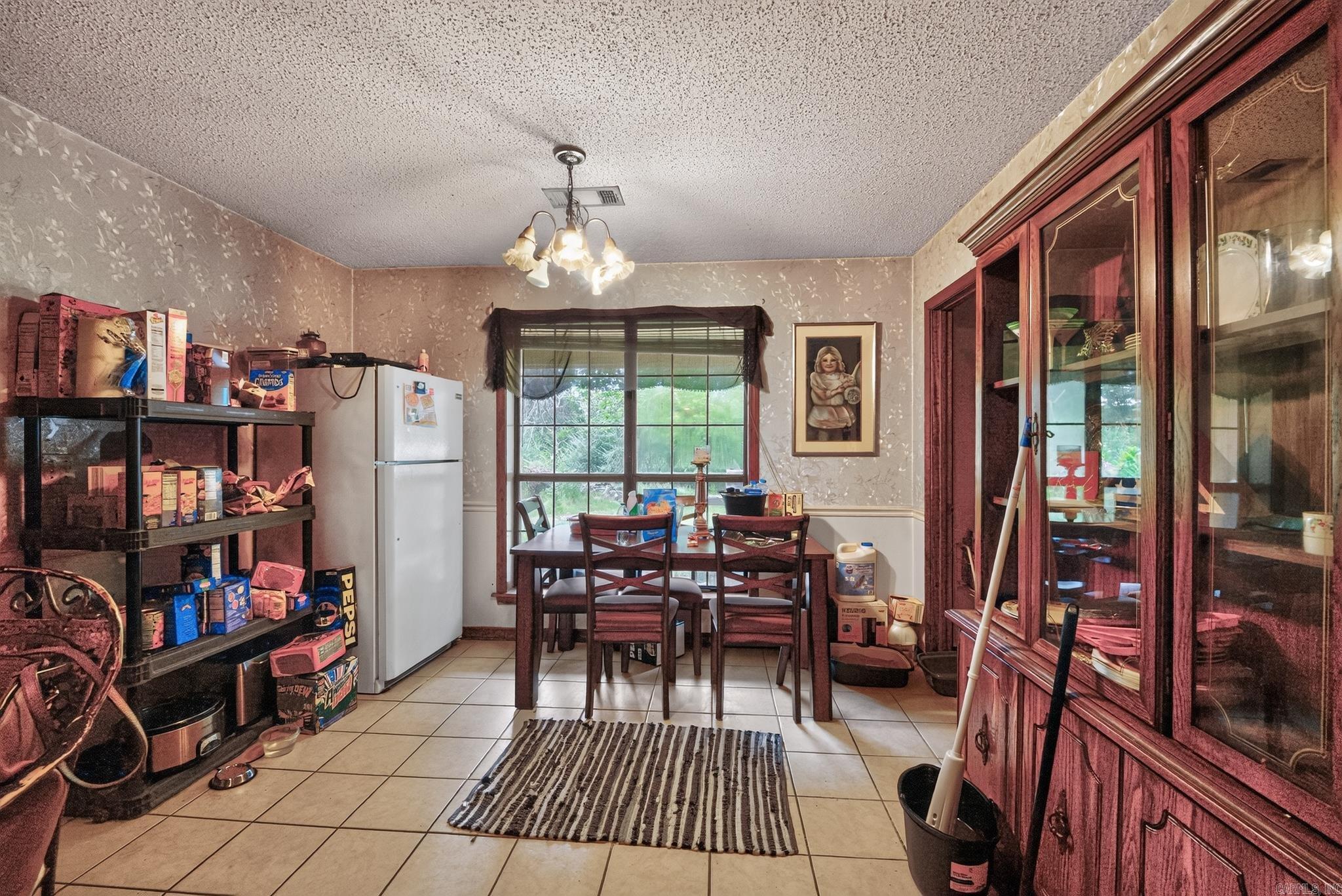 272 Wakerobin Road Property Photo 11