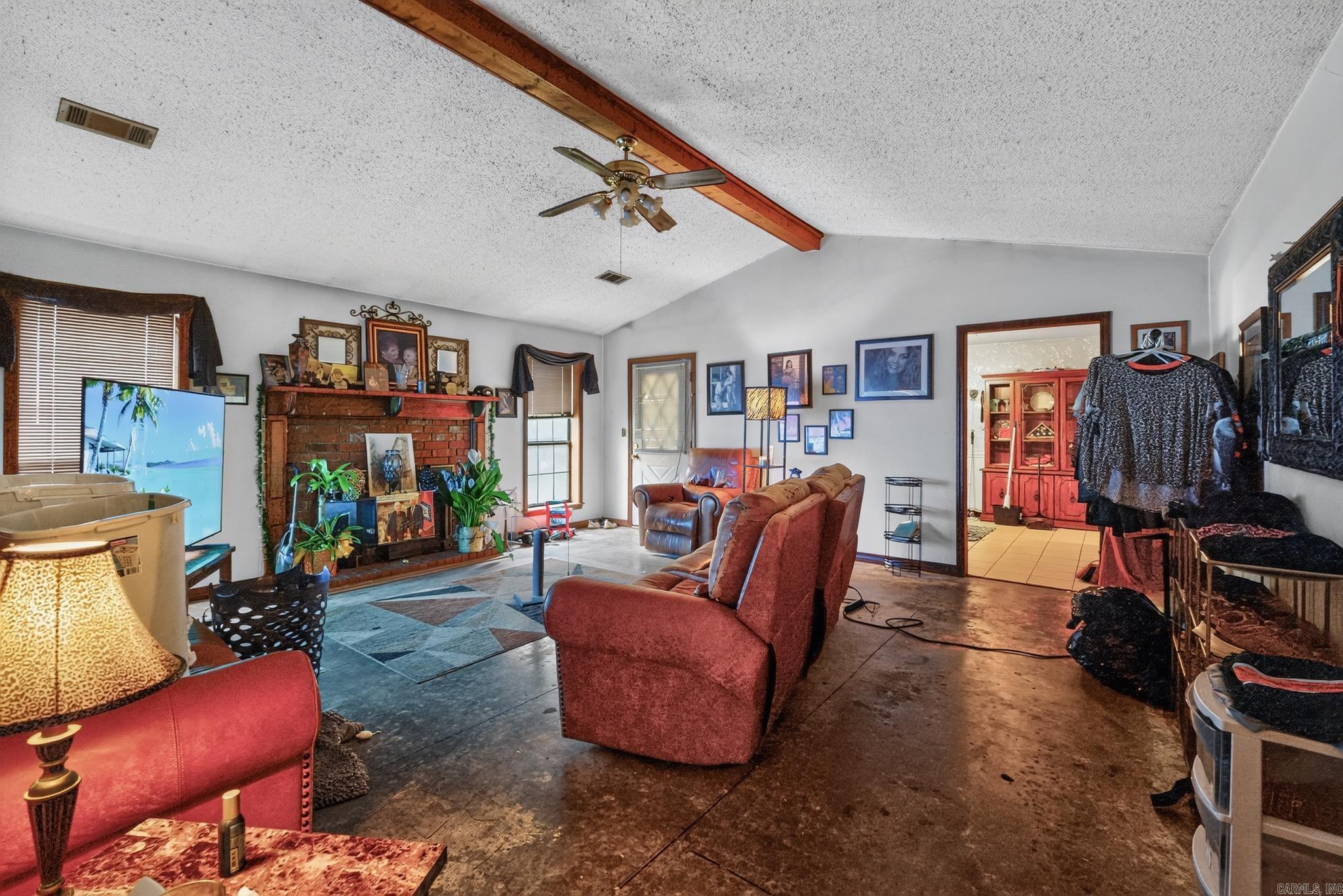 272 Wakerobin Road Property Photo 14