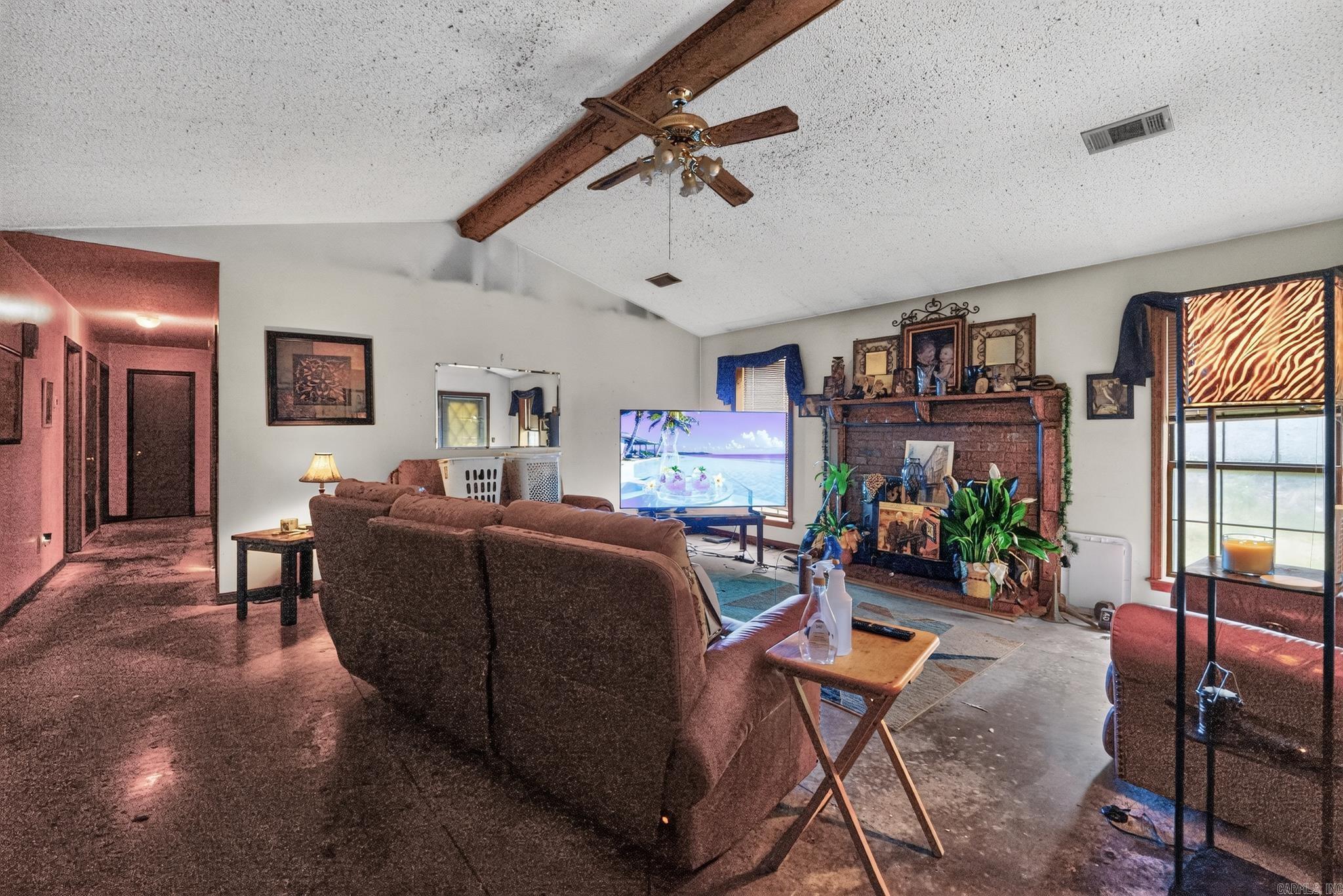 272 Wakerobin Road Property Photo 15