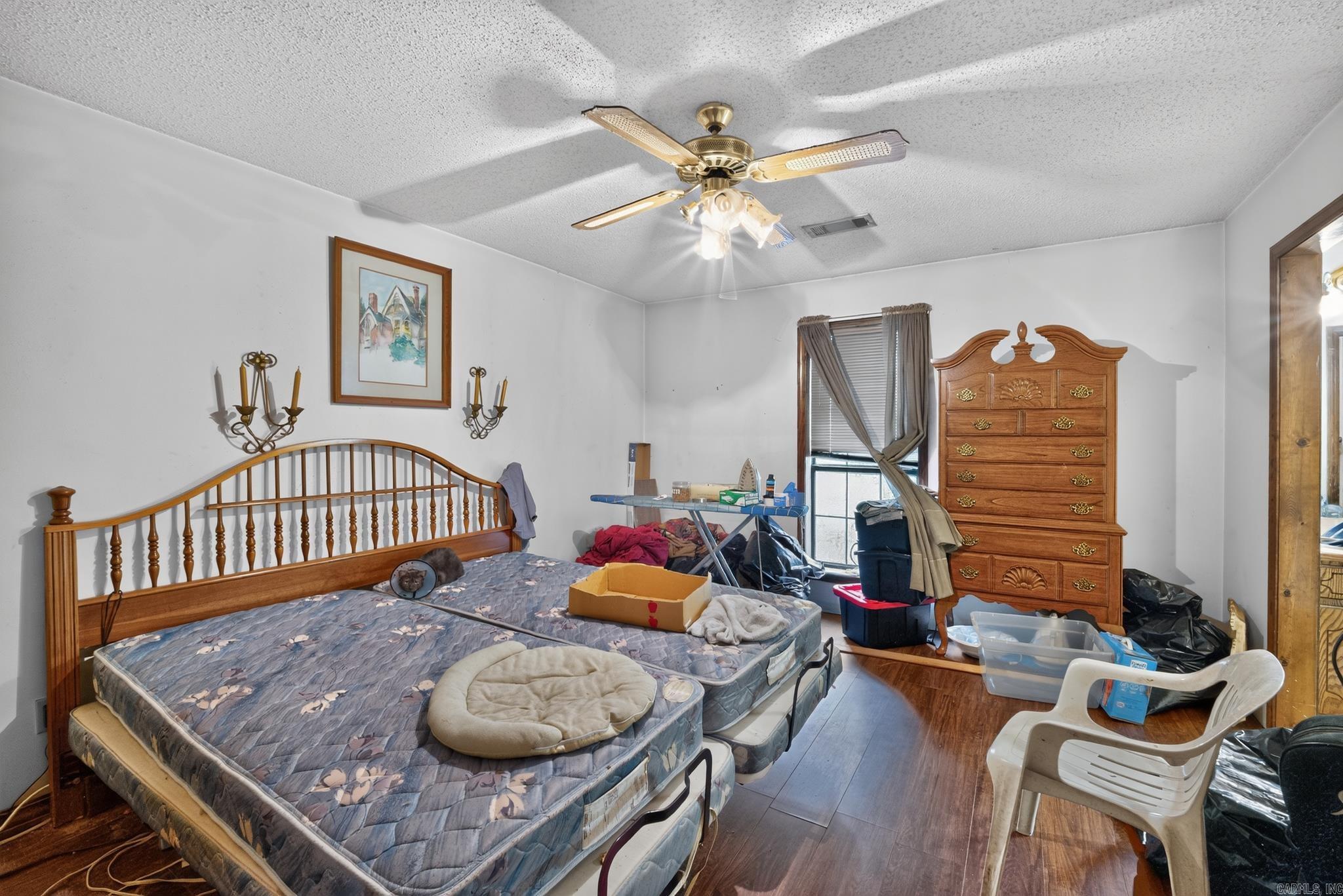 272 Wakerobin Road Property Photo 16