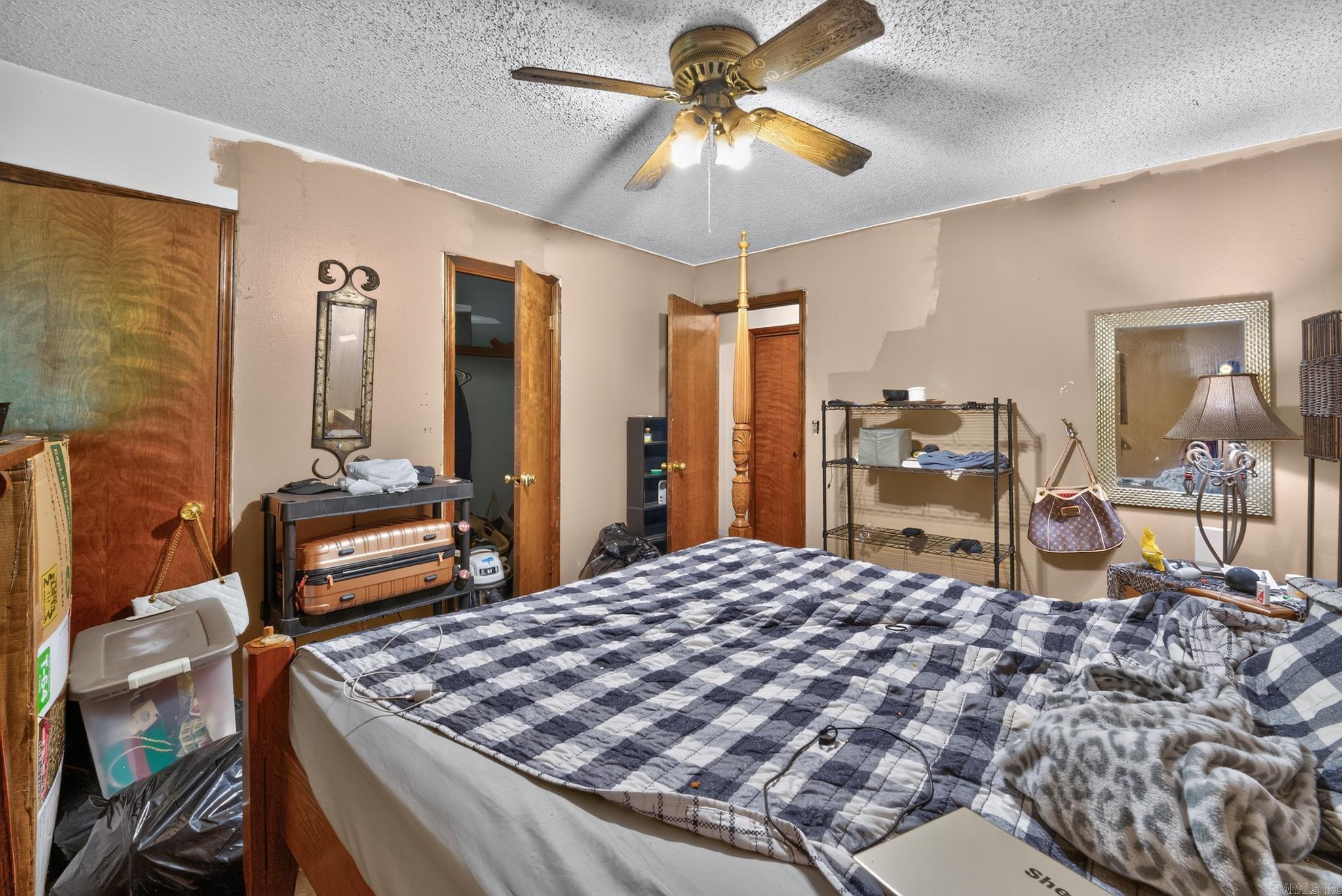272 Wakerobin Road Property Photo 17