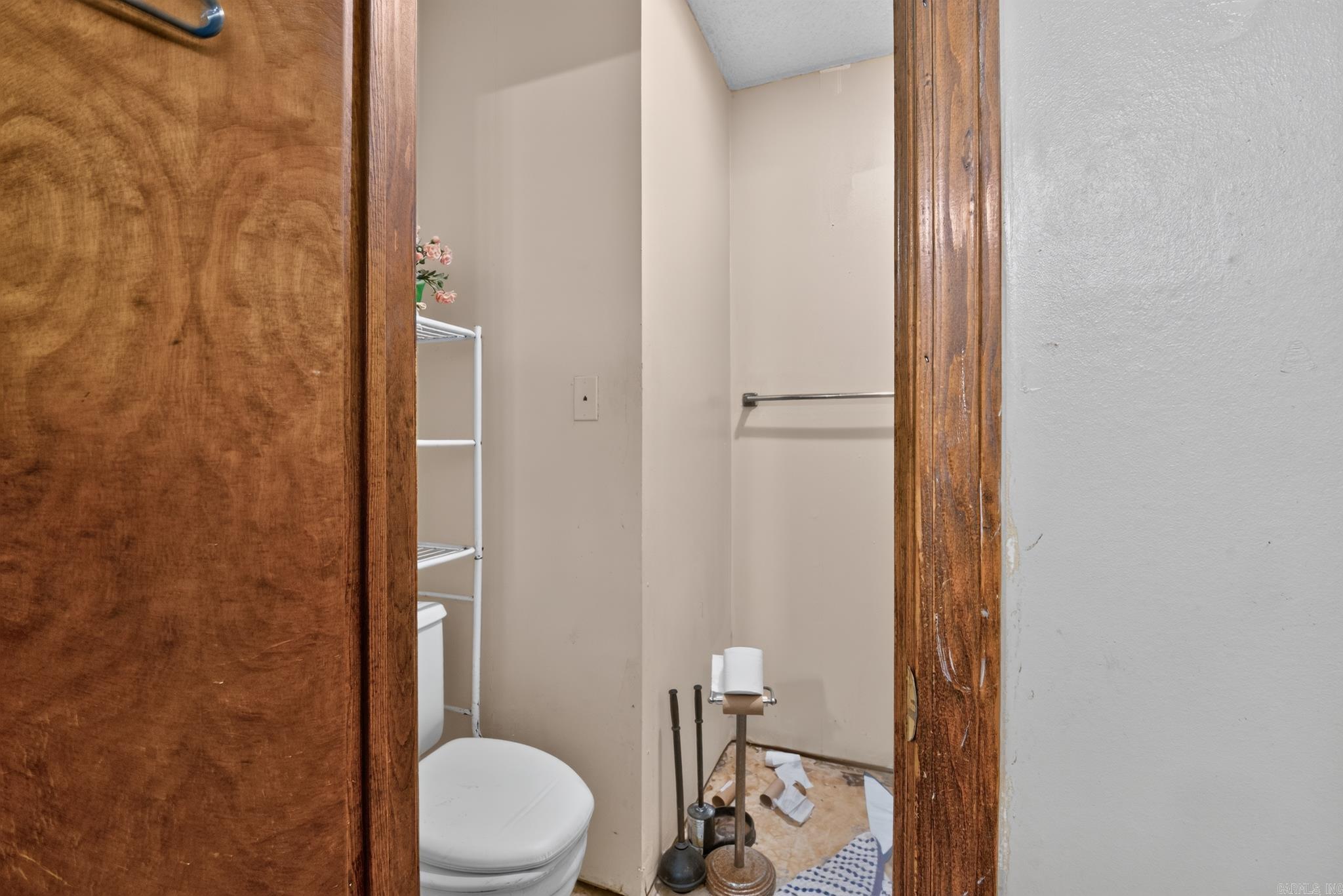 272 Wakerobin Road Property Photo 21