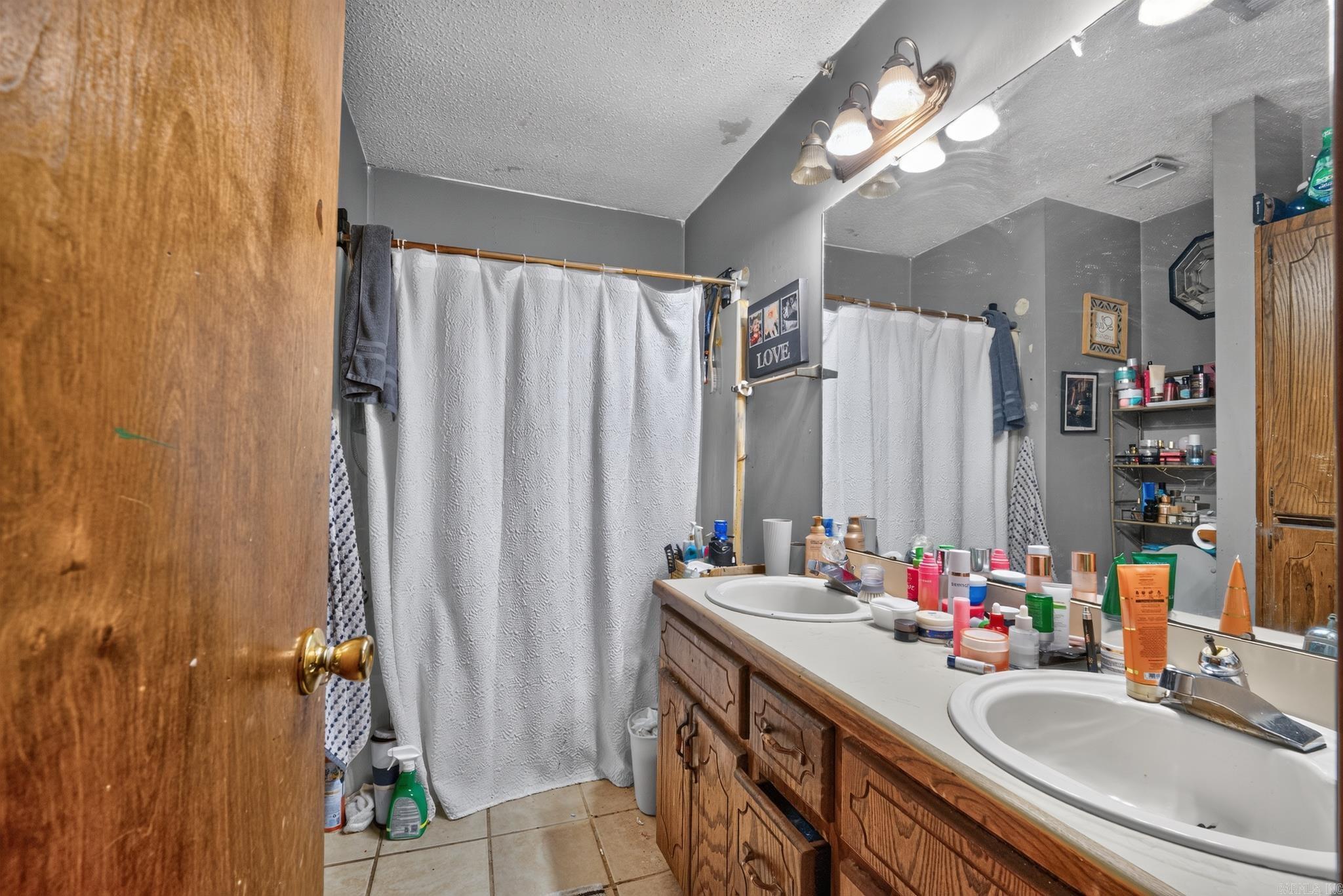 272 Wakerobin Road Property Photo 22