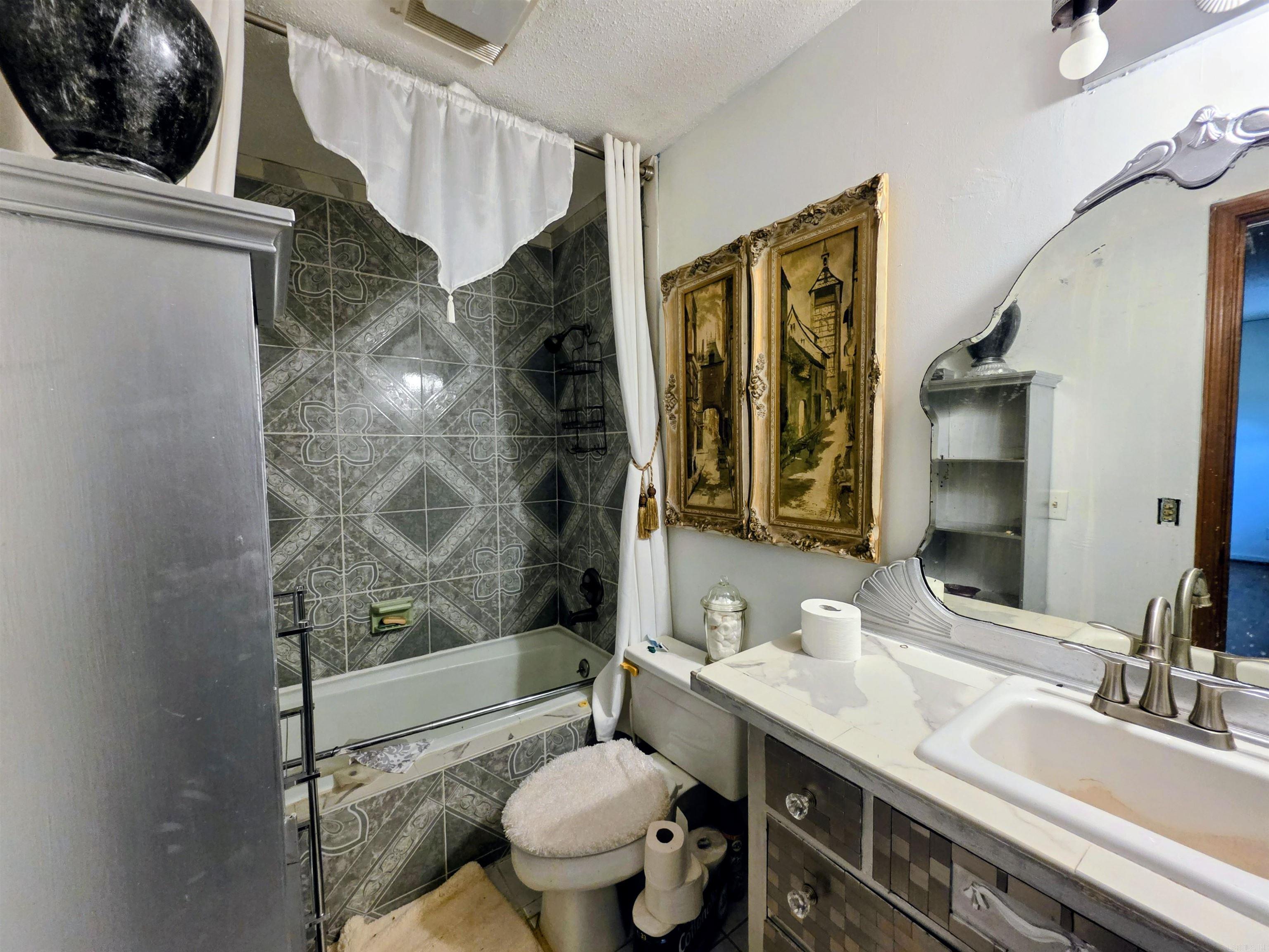 181 Merry Ln Property Photo 19