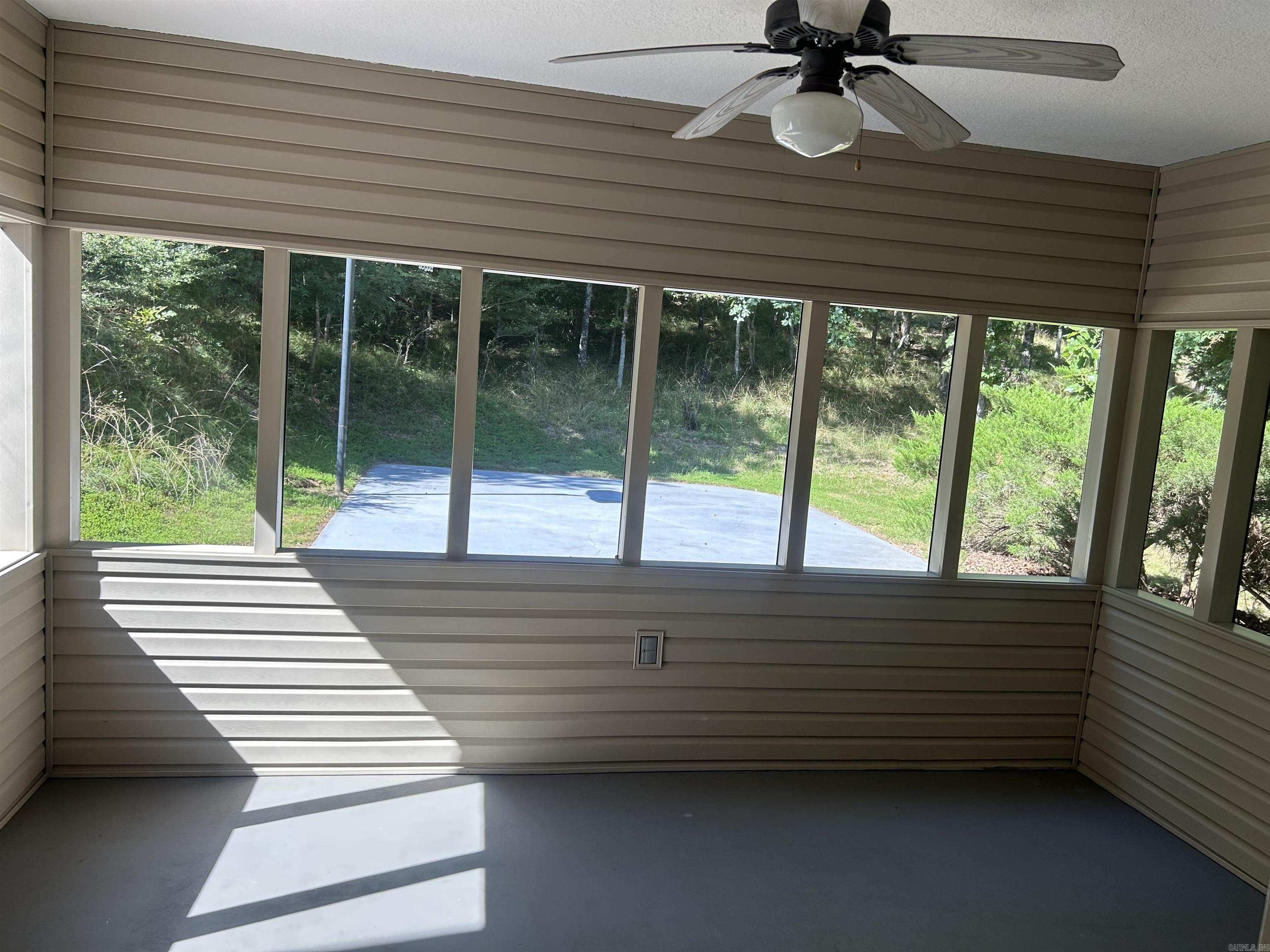 100 Pebble Beach Drive Property Photo 5