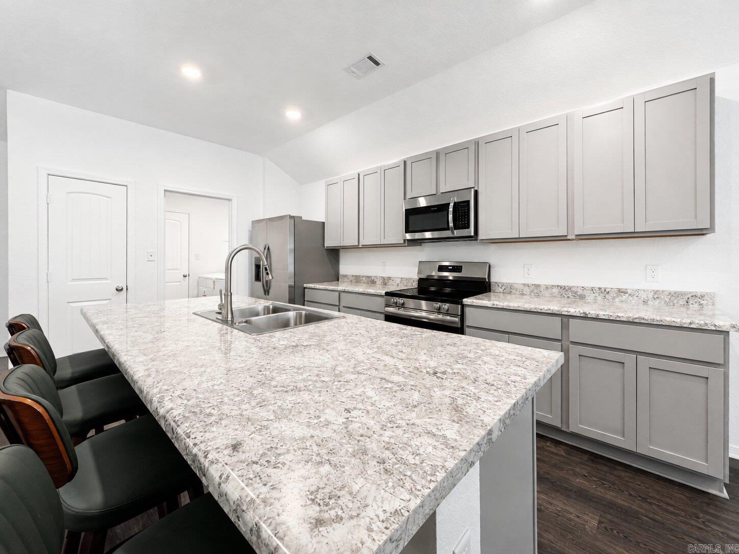 1212 Crotale Street Property Photo 18