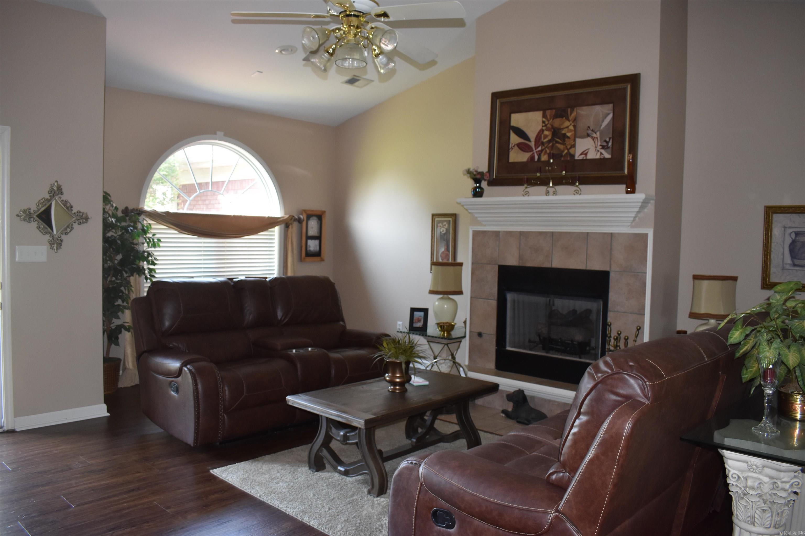 2013 Stillwater Drive Property Photo 5