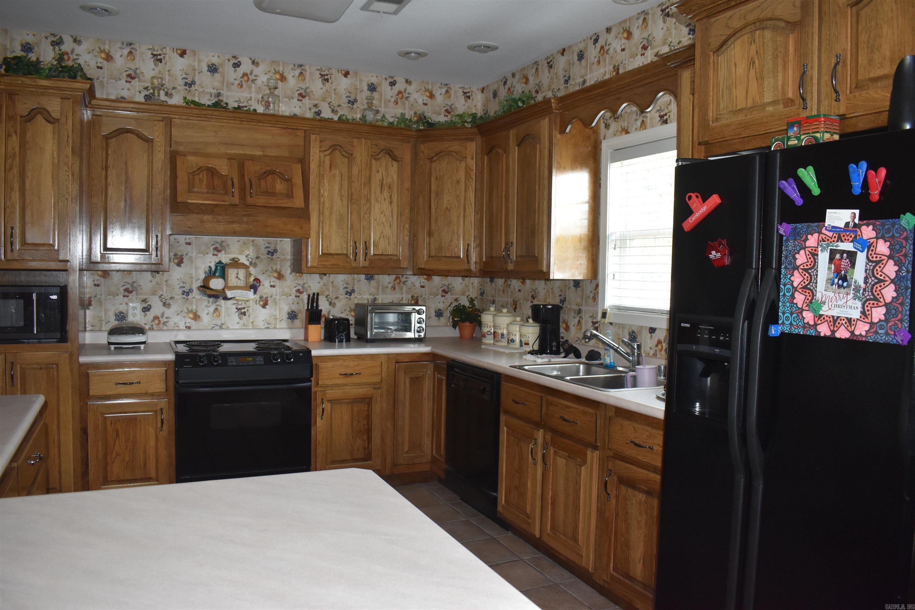 2013 Stillwater Drive Property Photo 8