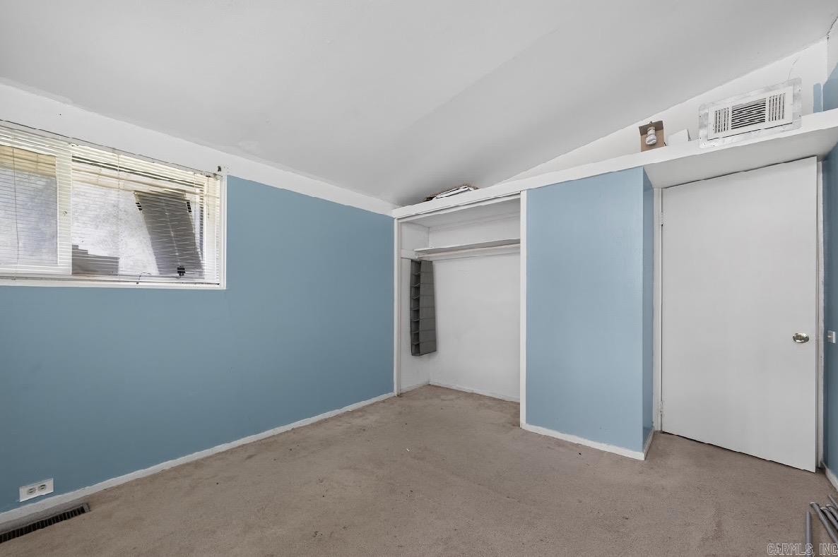 300 Braden Street Property Photo 15