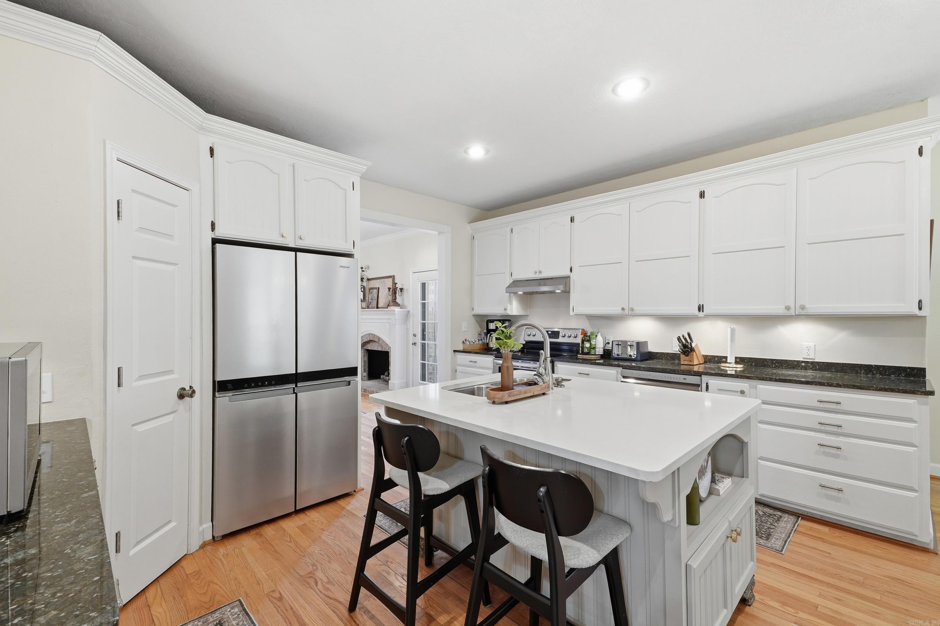 4 W Jericho Drive Property Photo 10