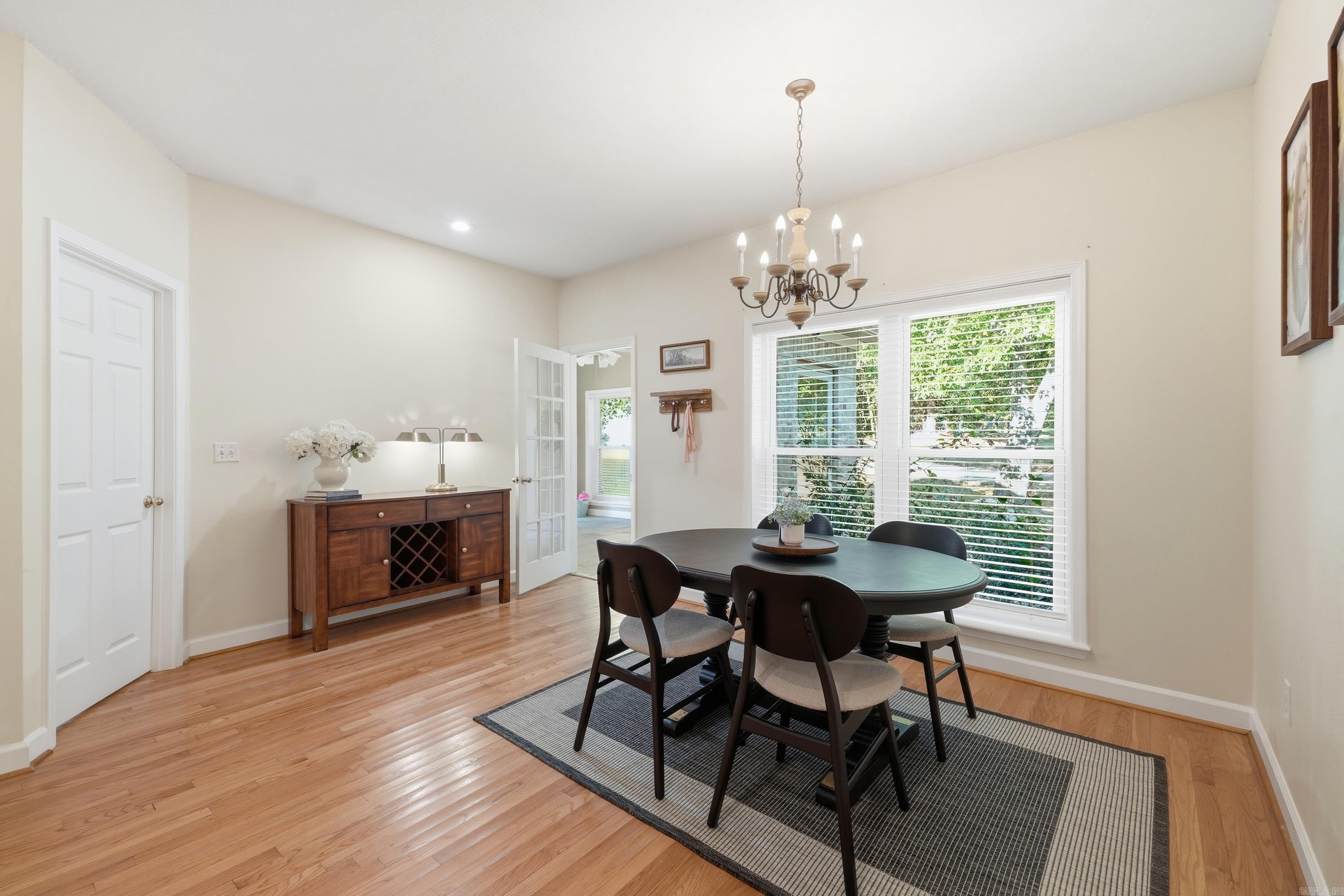 4 W Jericho Drive Property Photo 19