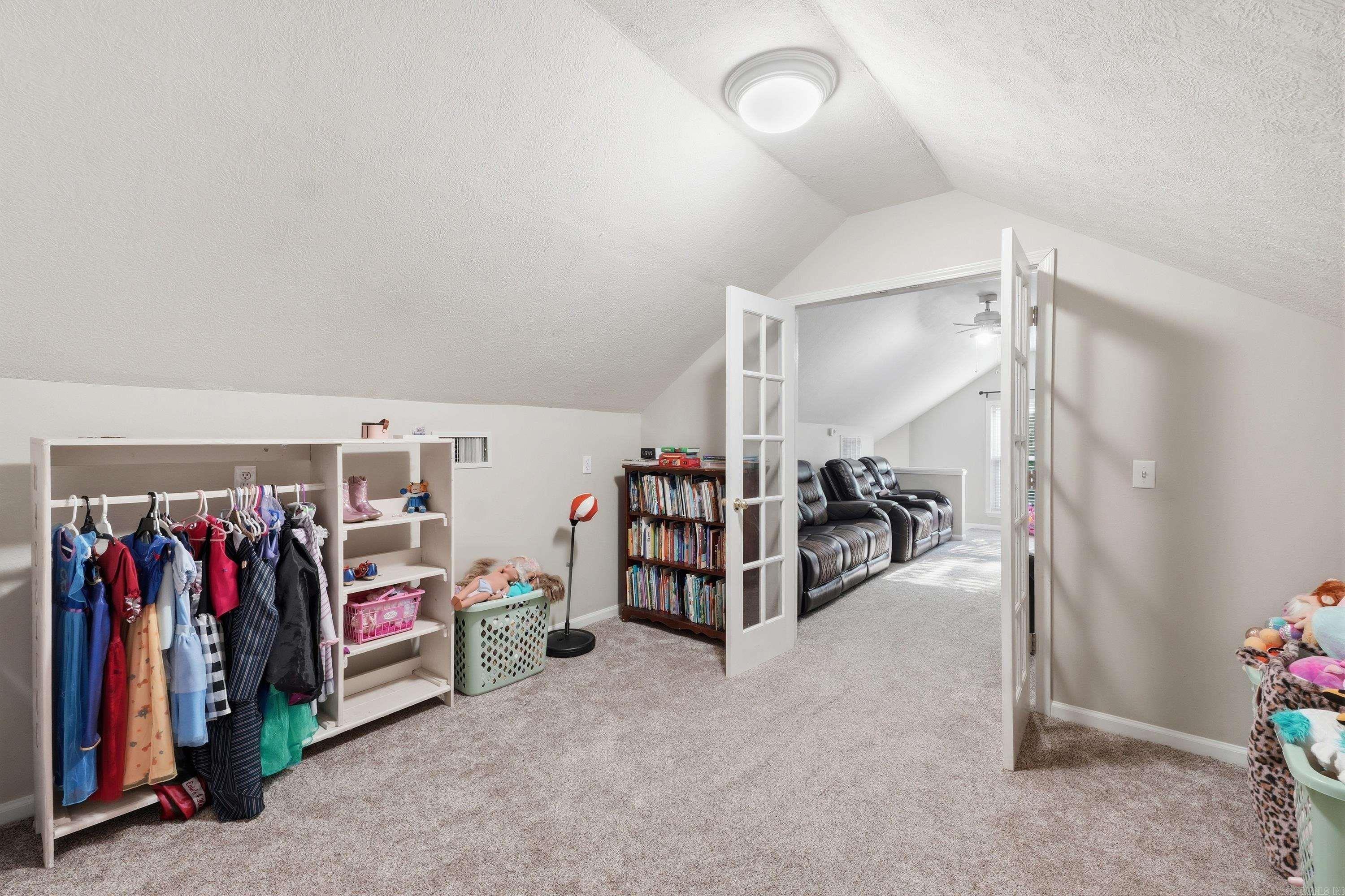 4 W Jericho Drive Property Photo 26