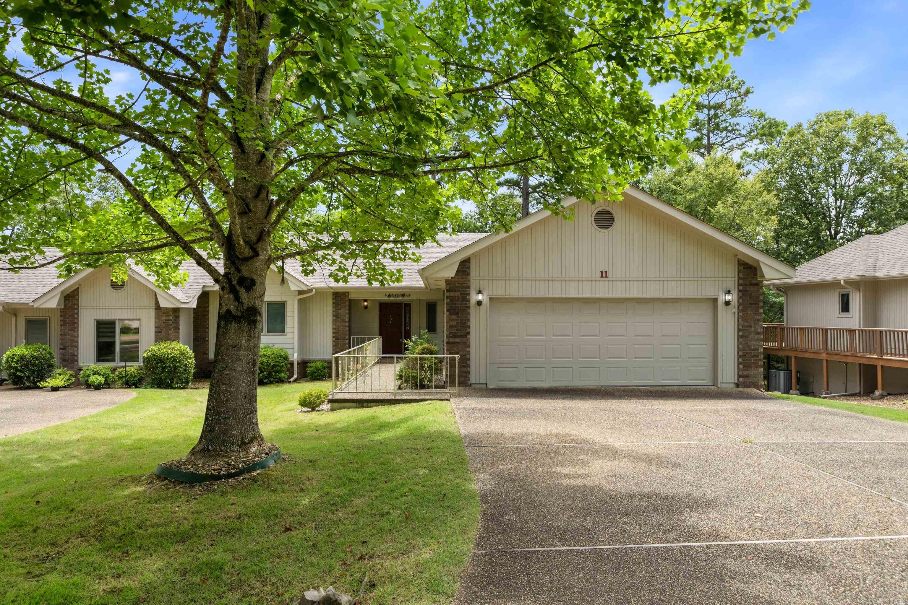 11 Arista Lane Property Photo 2