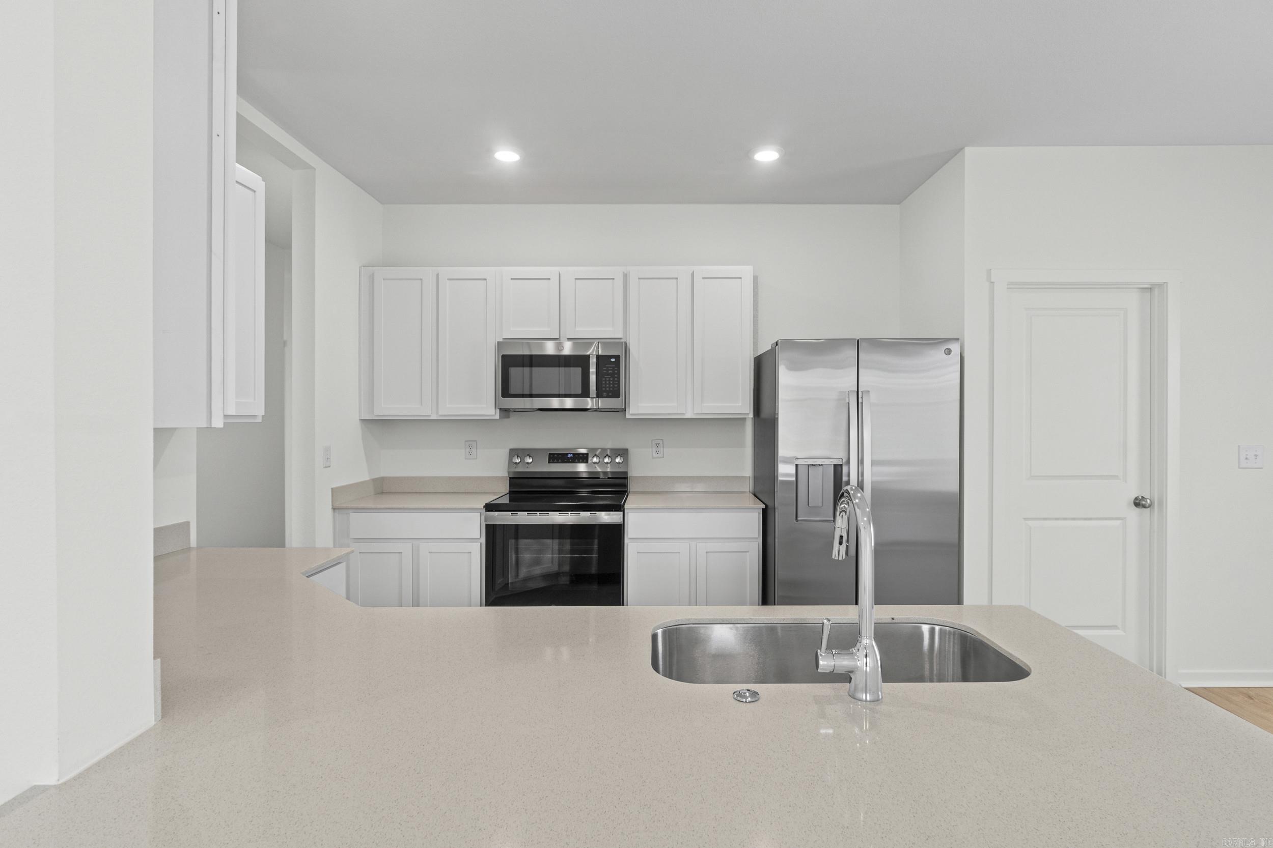 1652 Rambling Brook Drive Property Photo 9