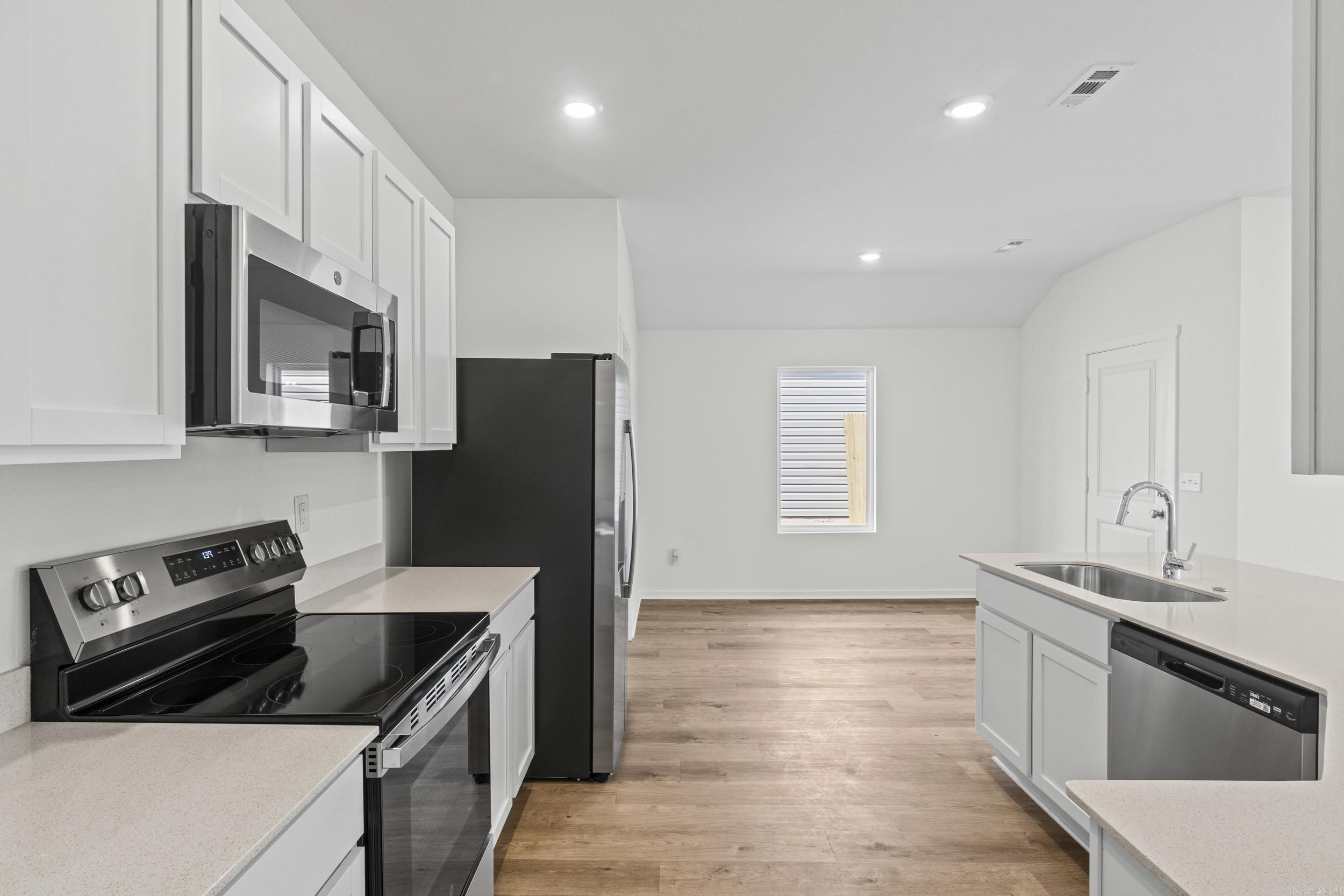 1652 Rambling Brook Drive Property Photo 10