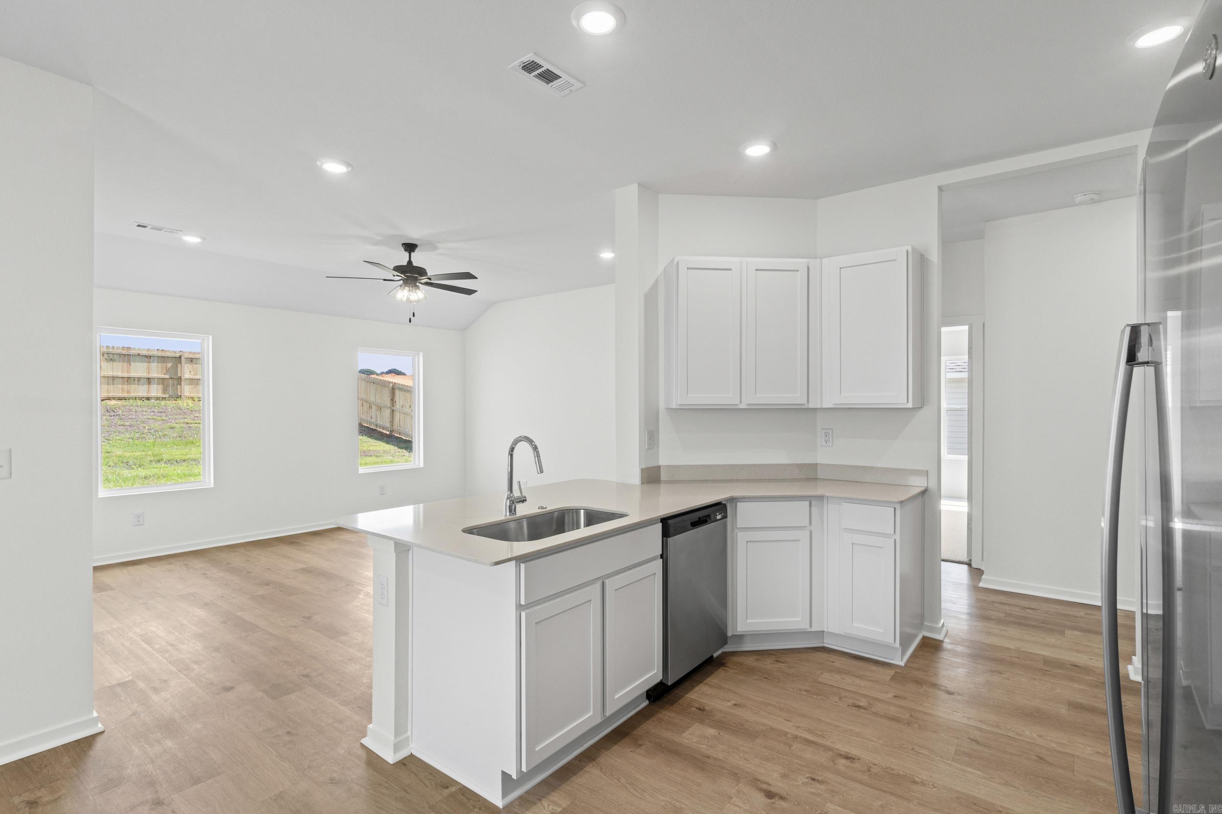 1652 Rambling Brook Drive Property Photo 12