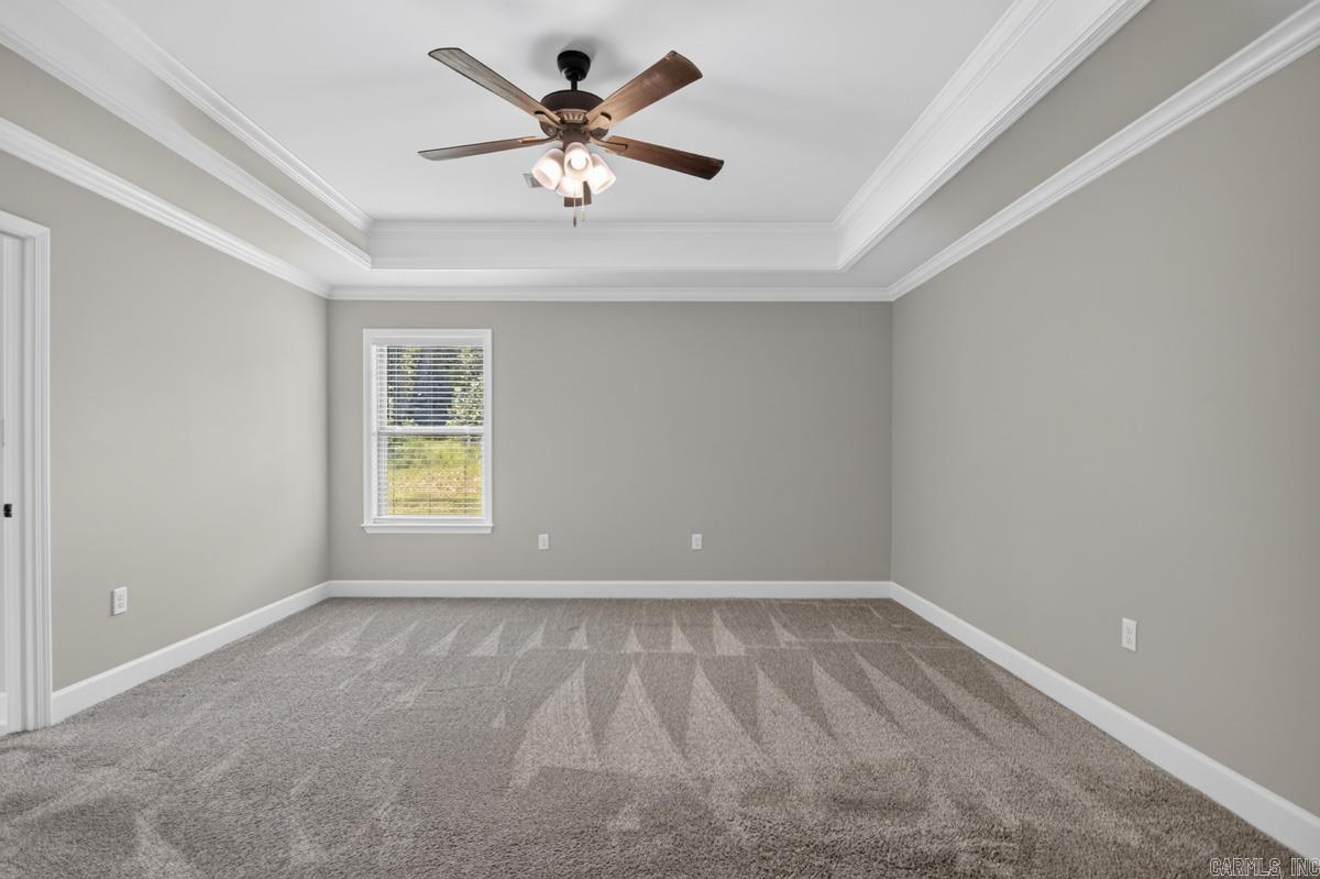 689 Lucy Ln Property Photo 16