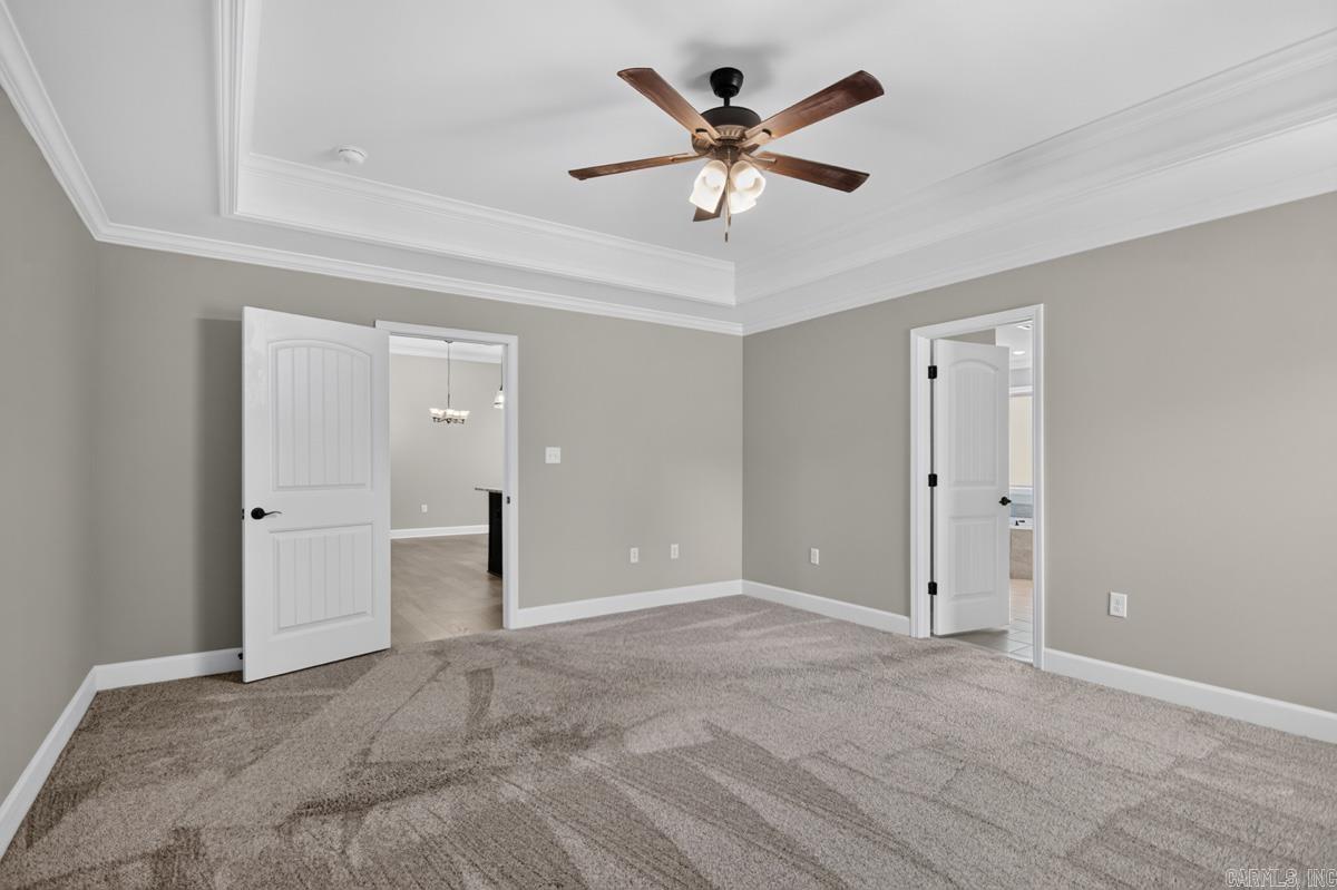 689 Lucy Ln Property Photo 17