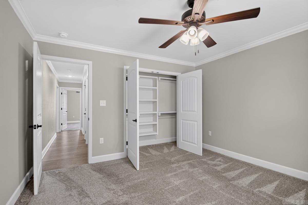 689 Lucy Ln Property Photo 28