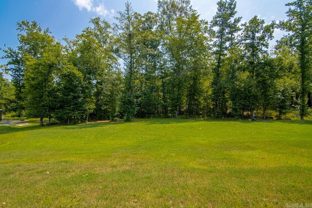 689 Lucy Ln Property Photo 34