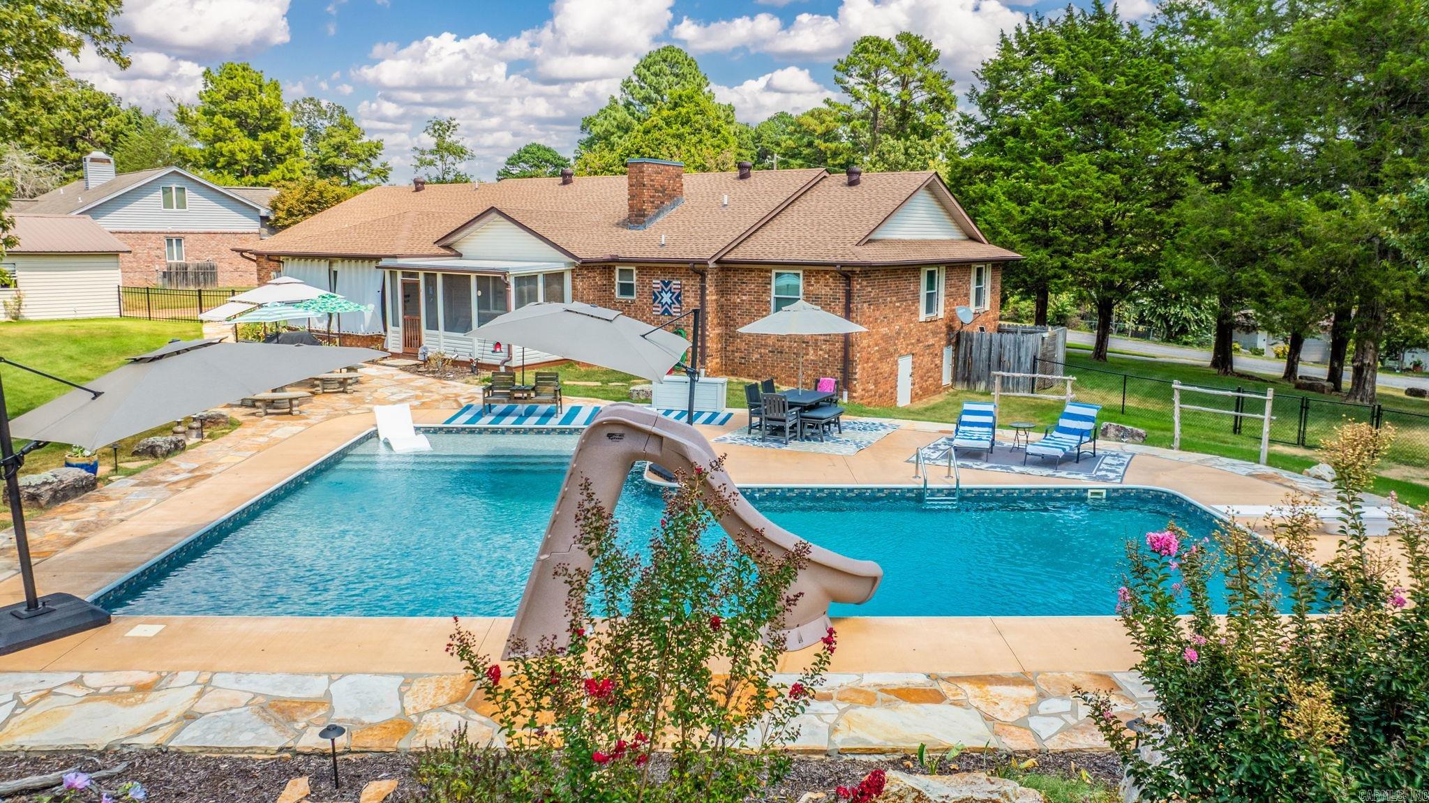 1216 Scenic Place Property Photo 5