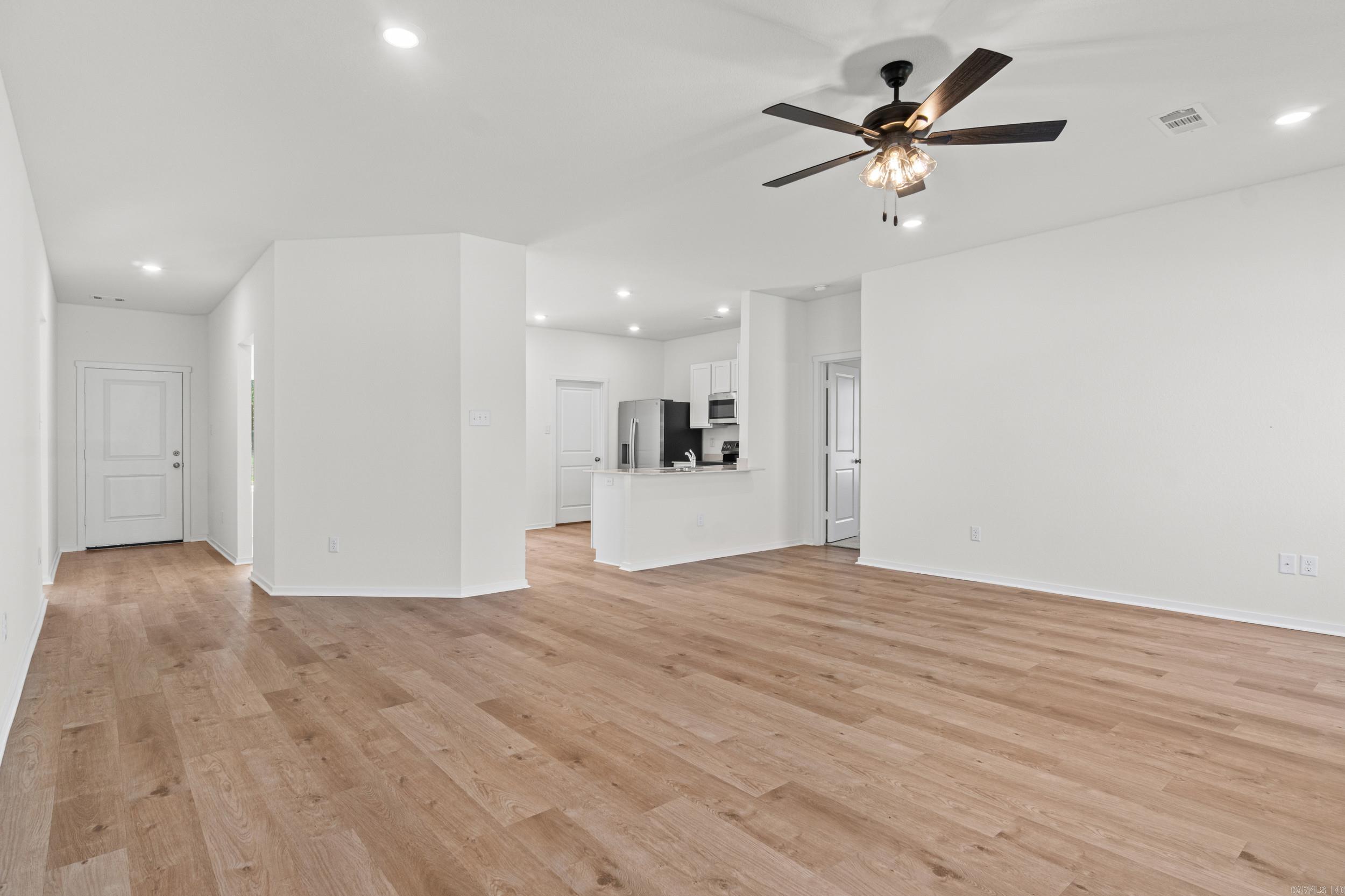1410 Manor Oaks Boulevard Property Photo 6