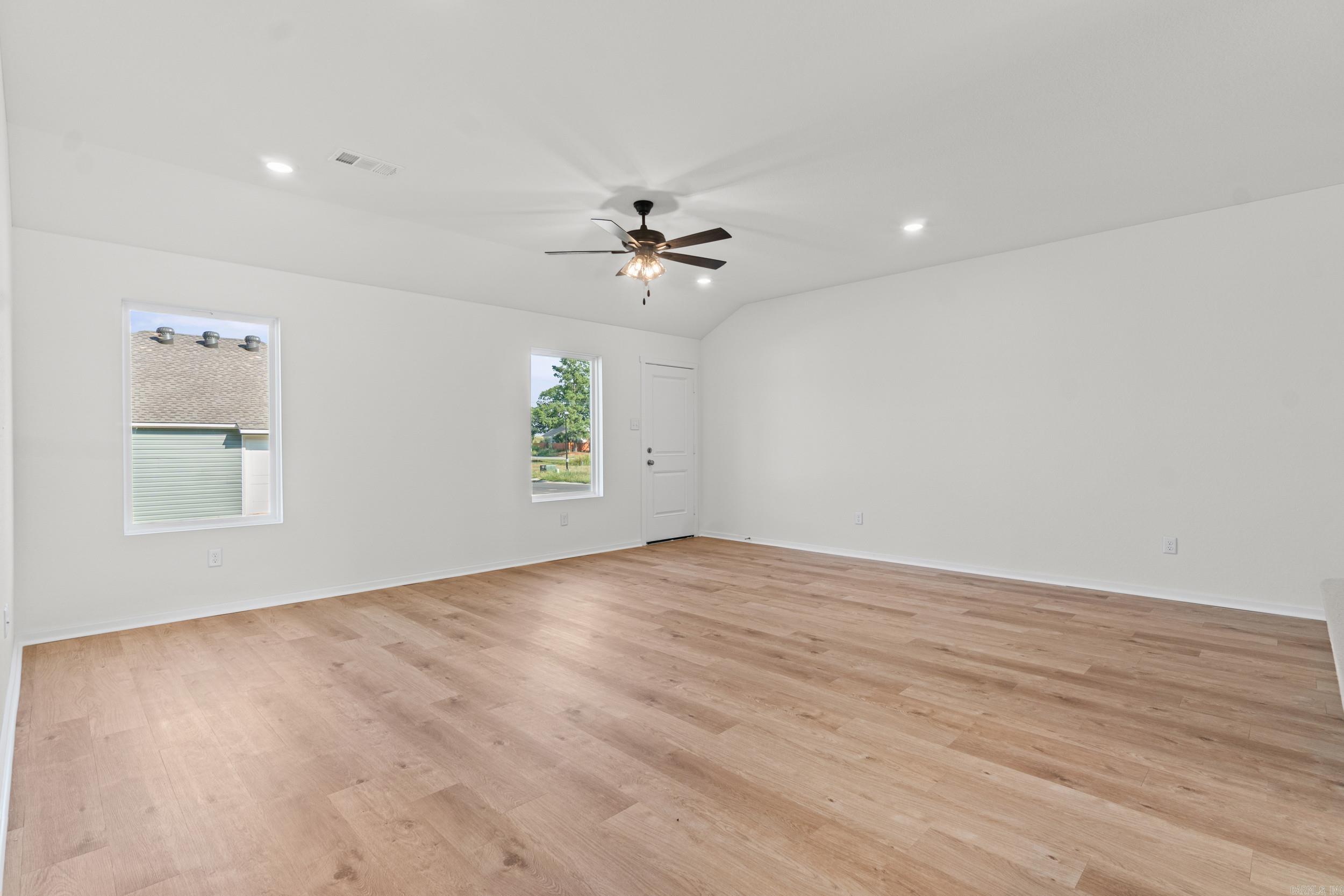1410 Manor Oaks Boulevard Property Photo 8