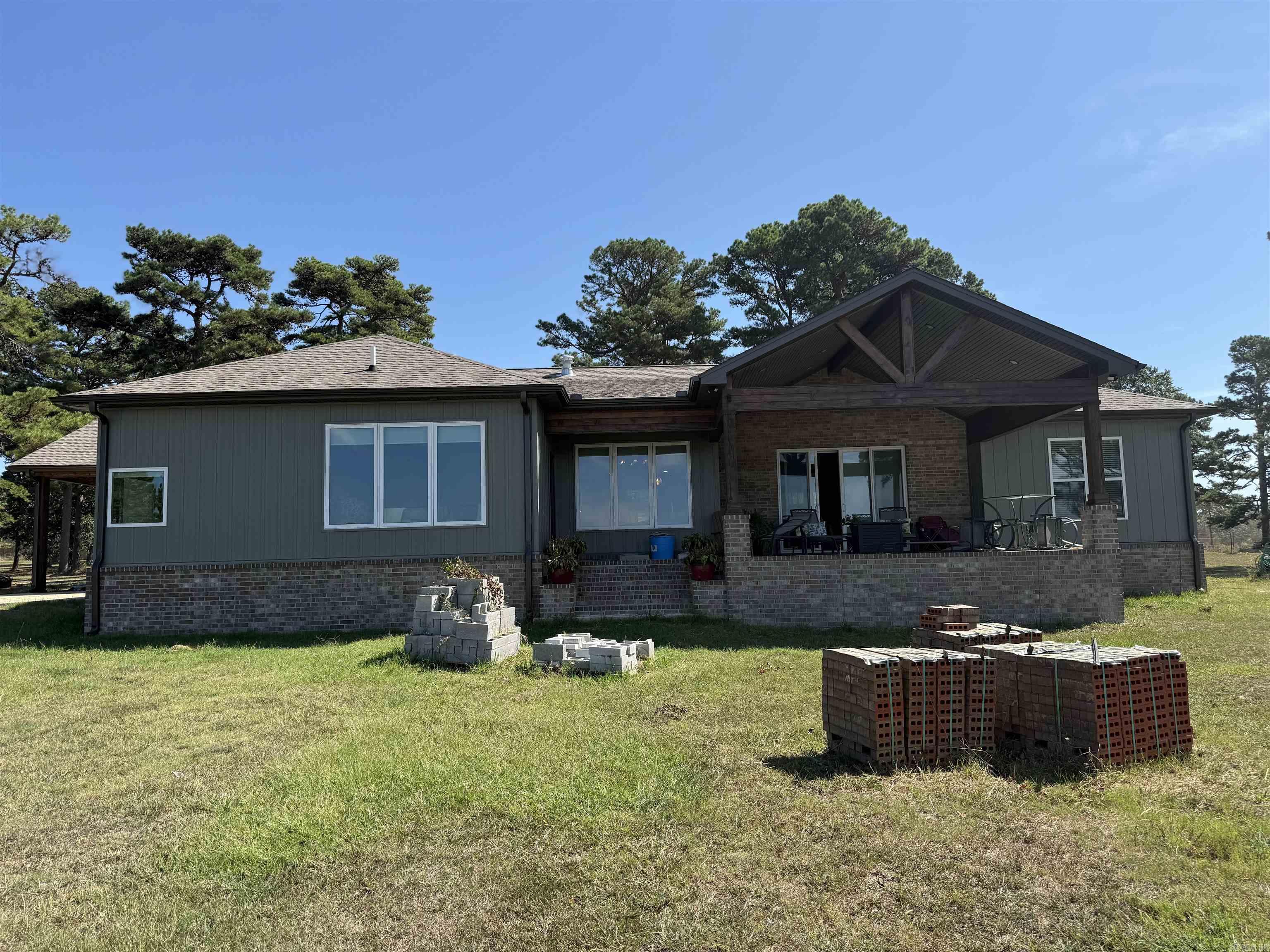 548 A Cornerstone Road Property Photo 23