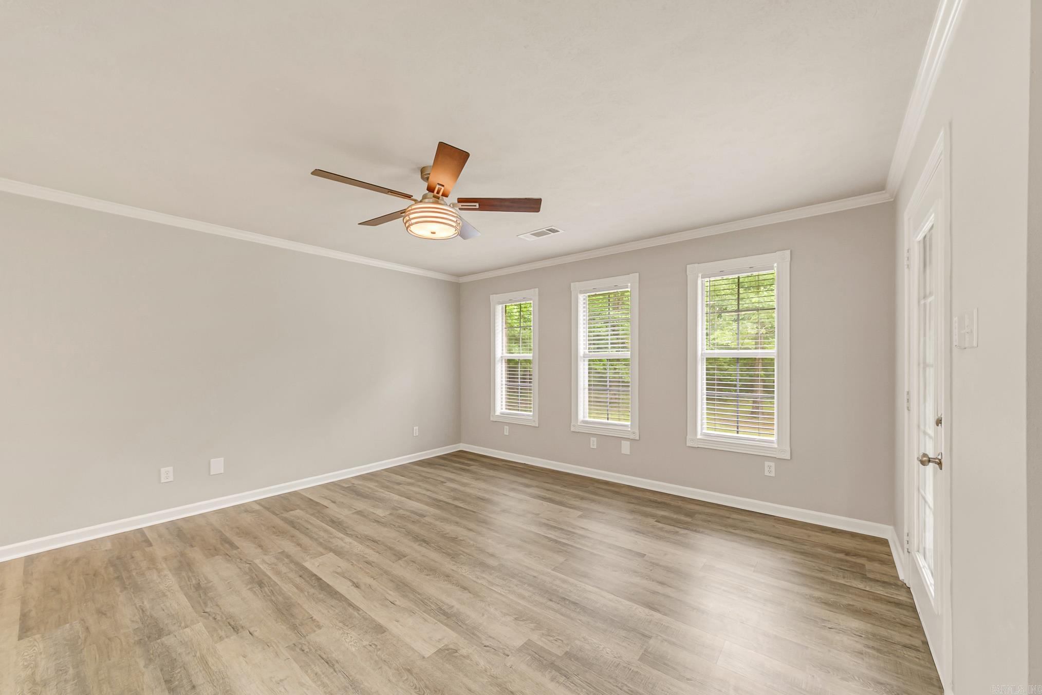 44 Gleneagle Drive Property Photo 10