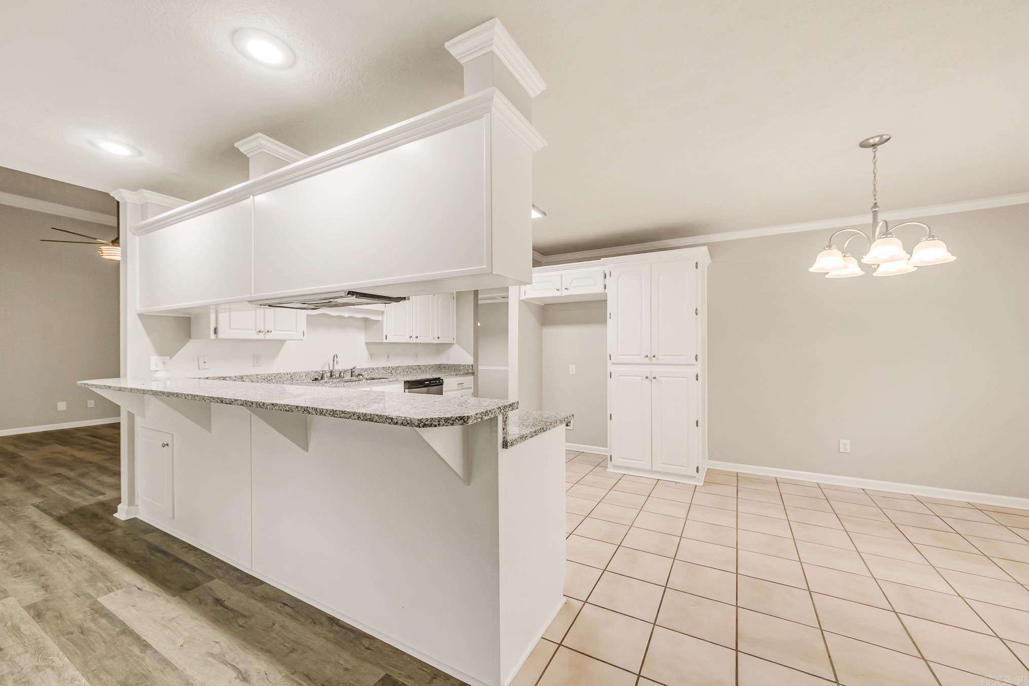 44 Gleneagle Drive Property Photo 12