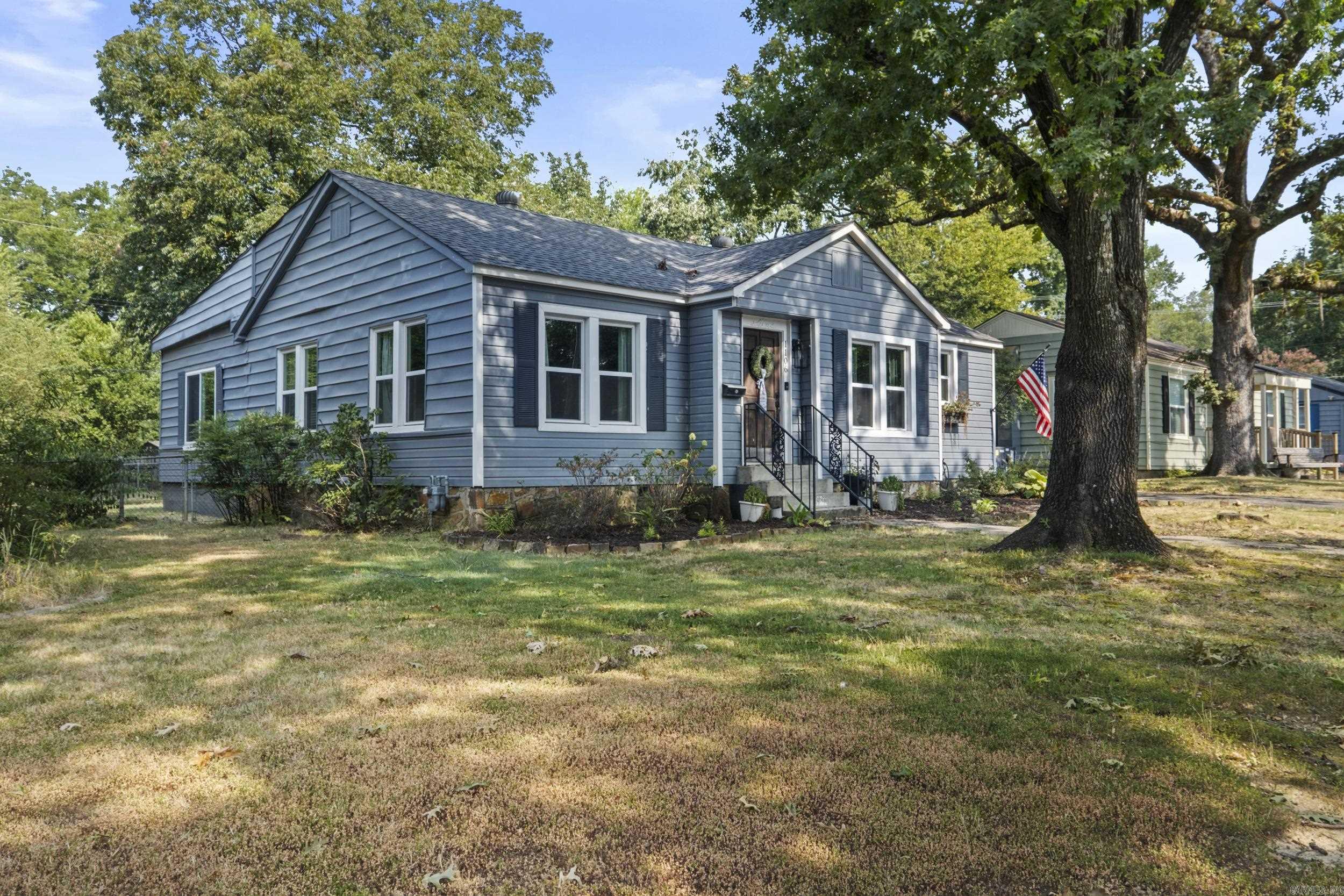 1106 Skyline Drive Property Photo 3