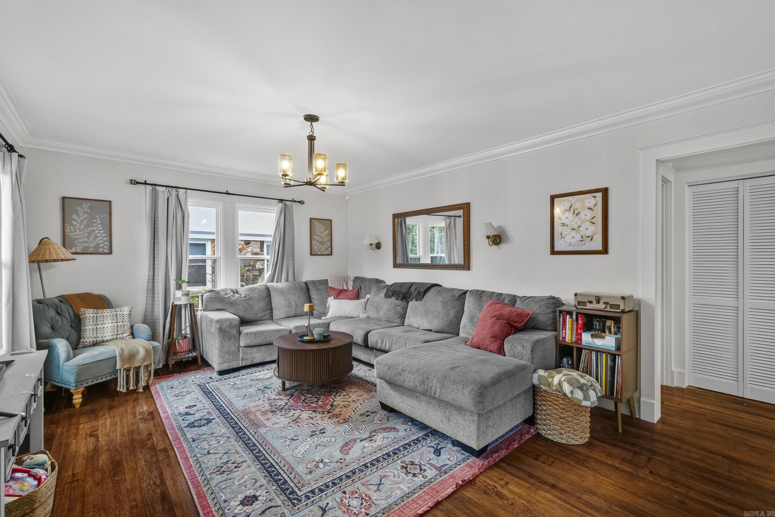 1106 Skyline Drive Property Photo 6
