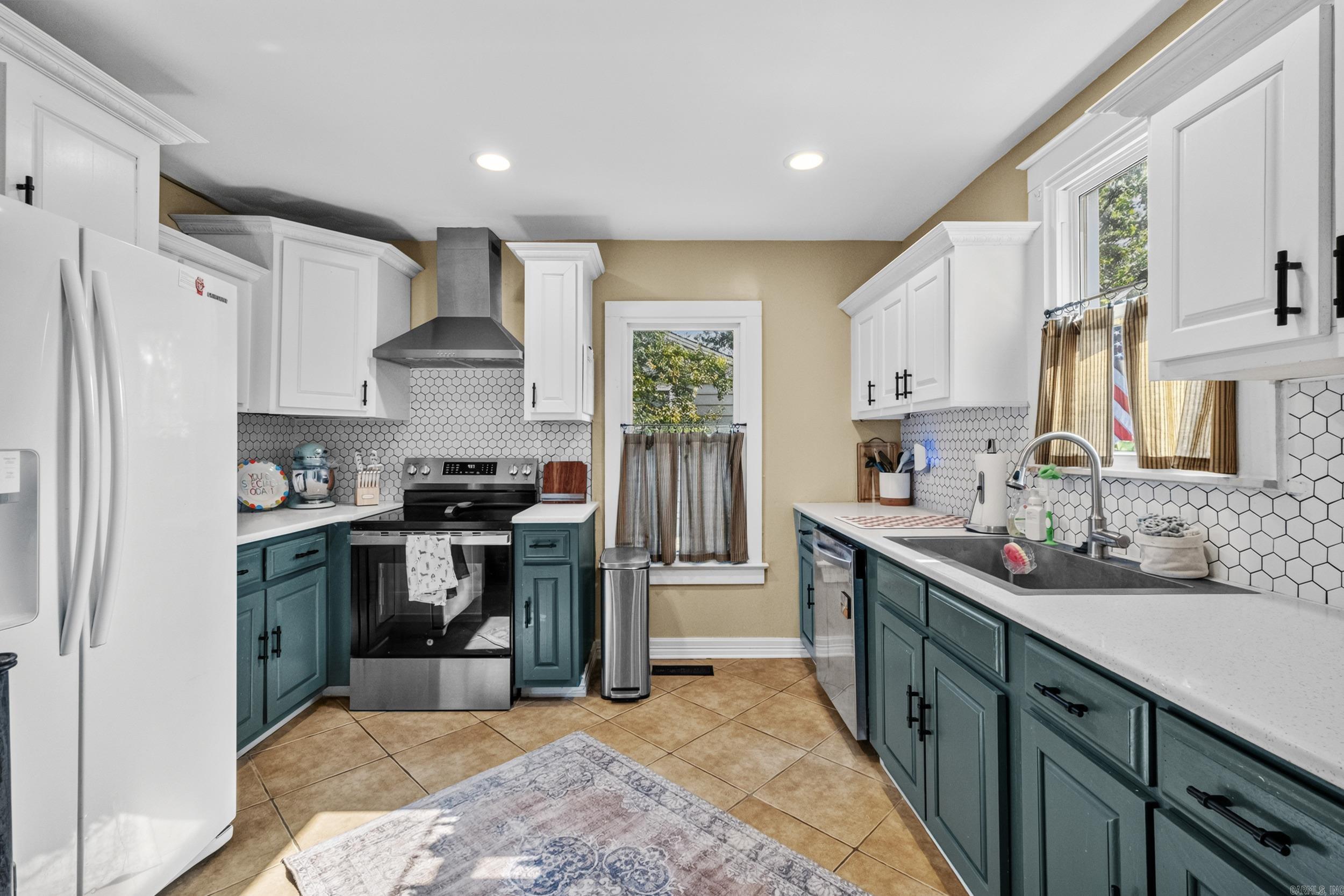 1106 Skyline Drive Property Photo 12