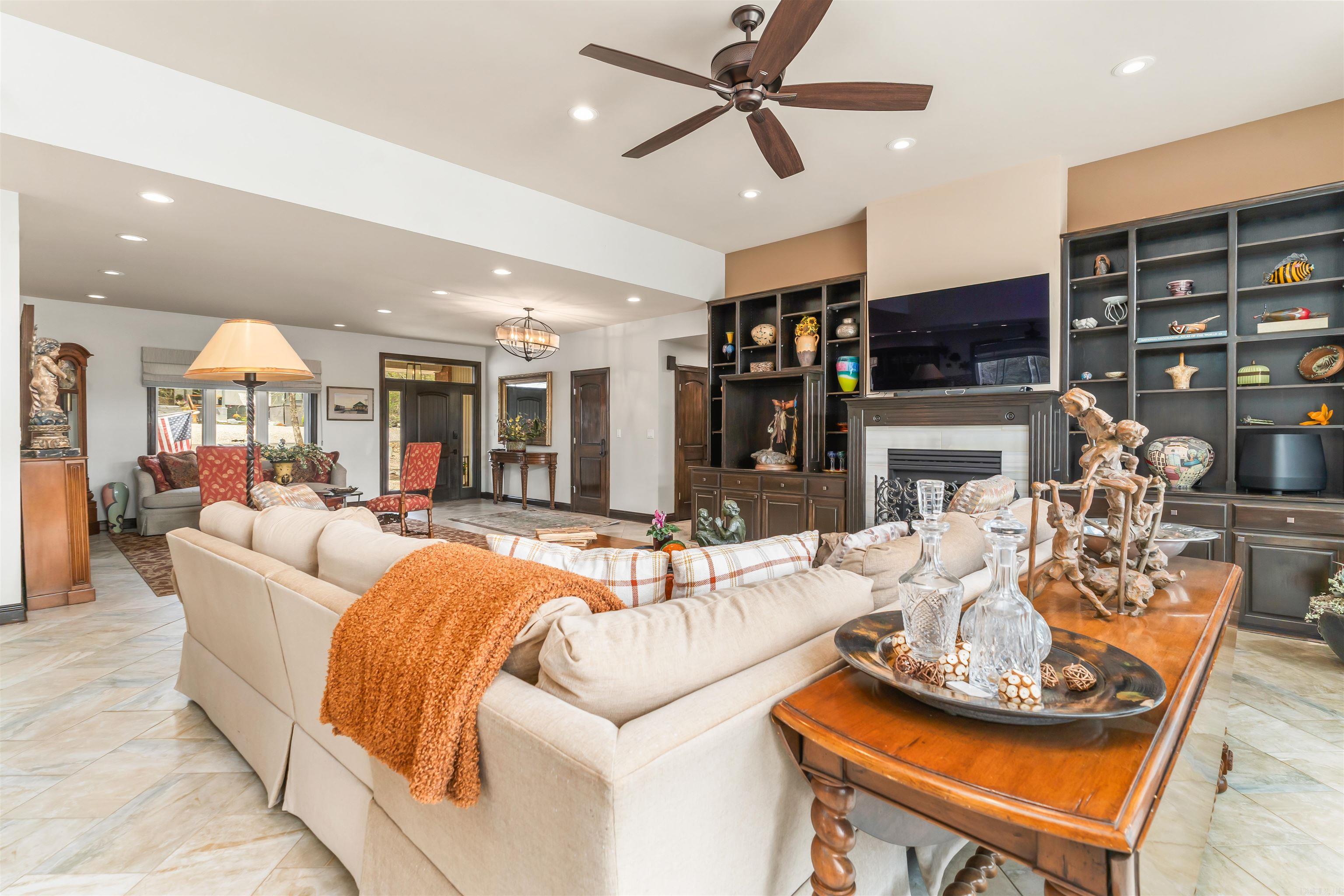 3 Levantino Lane Property Photo 5