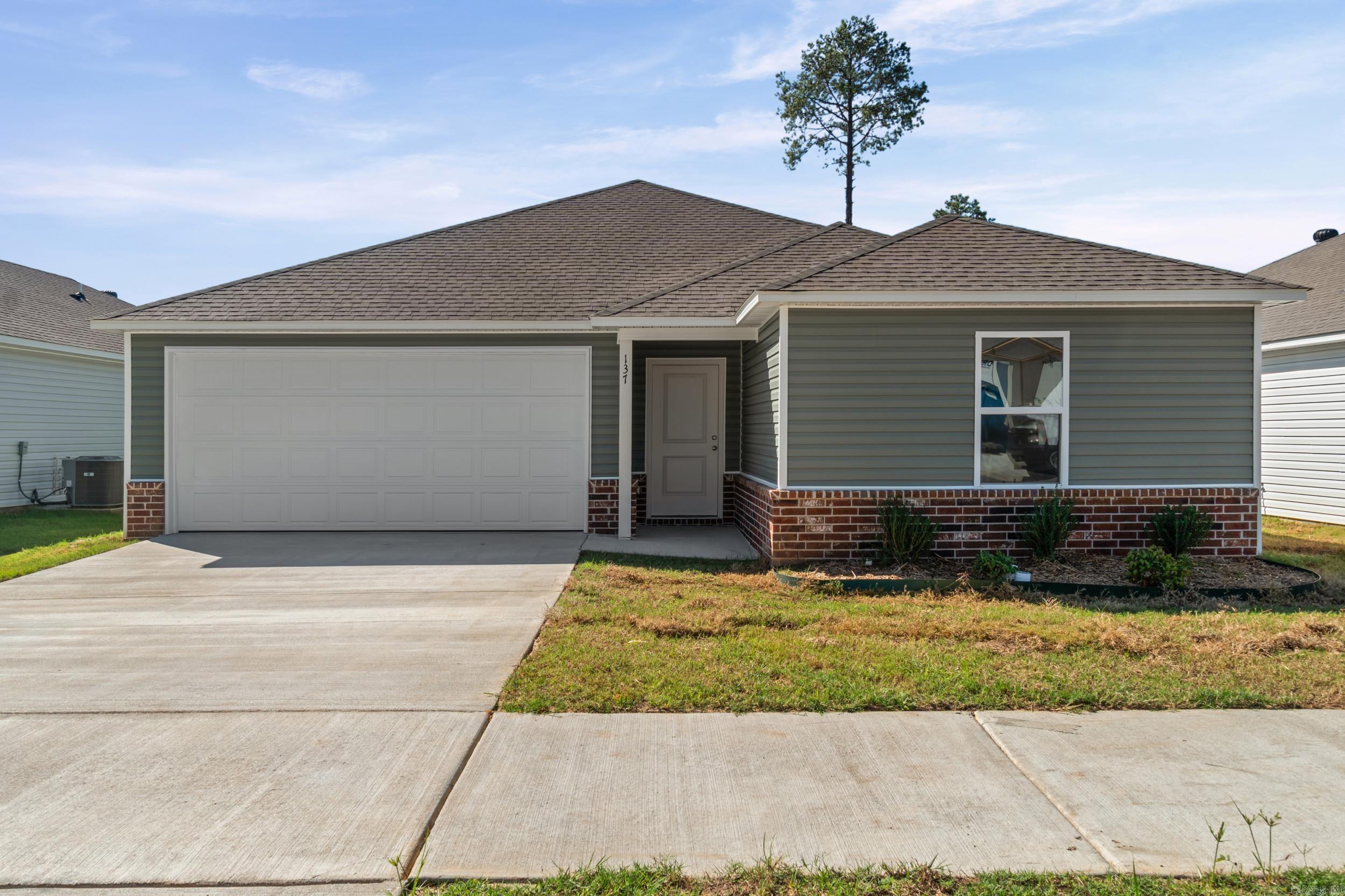 137 Flat Wood Avenue Property Photo 1