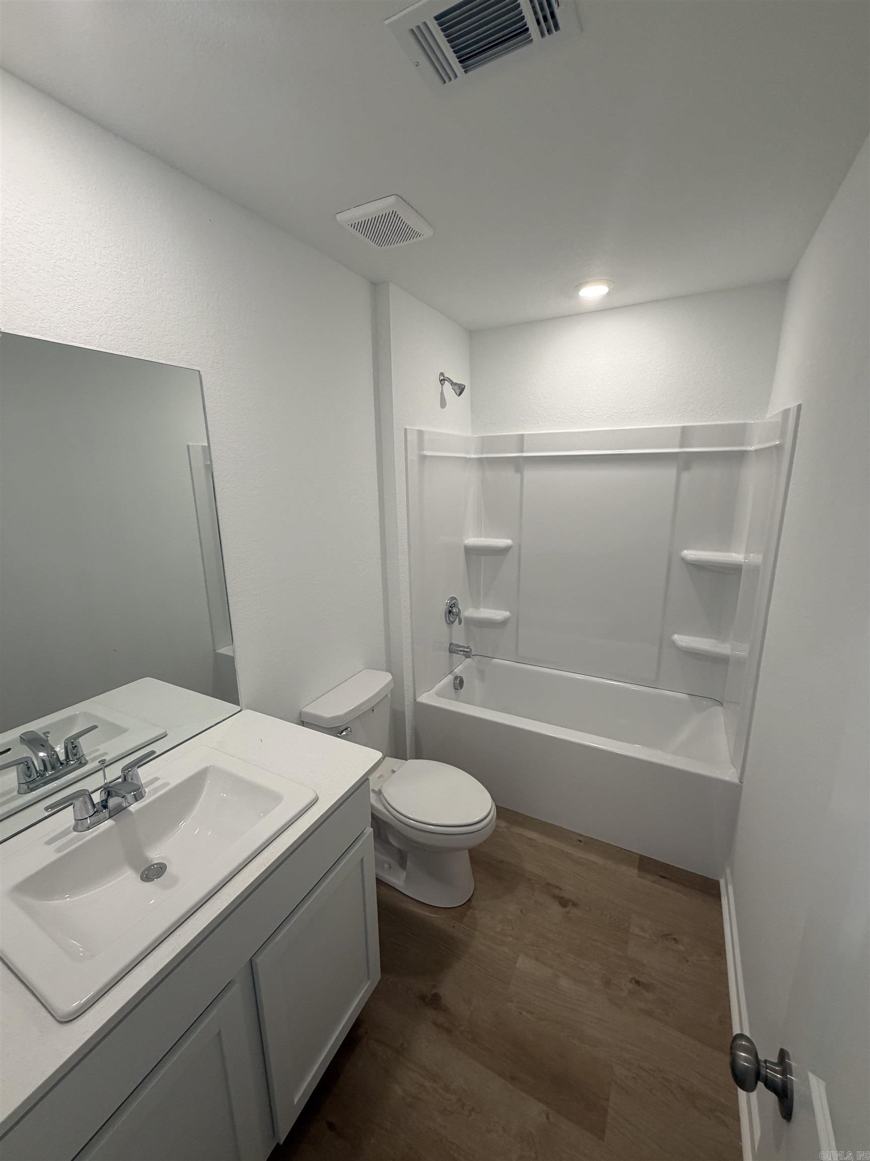 137 Flat Wood Avenue Property Photo 7