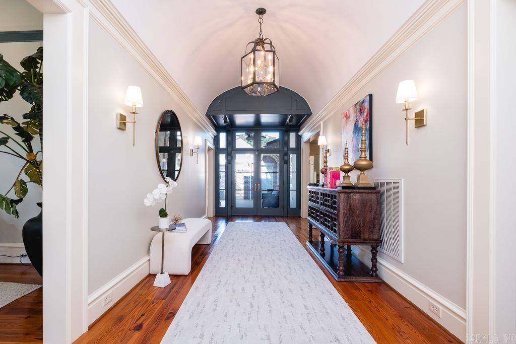 10 Saint Johns Place Property Photo 8