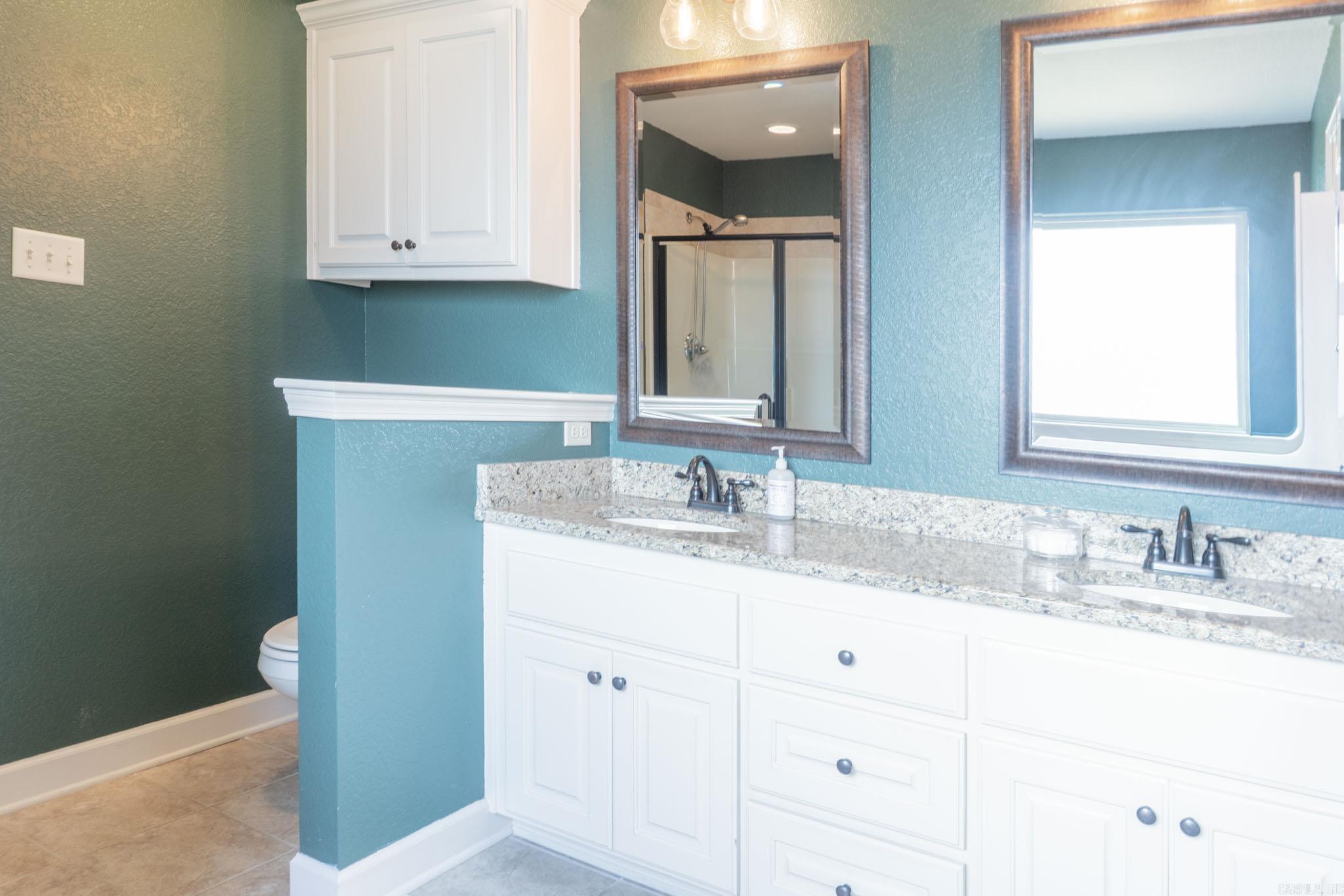 211 Sierra Cove Property Photo 14