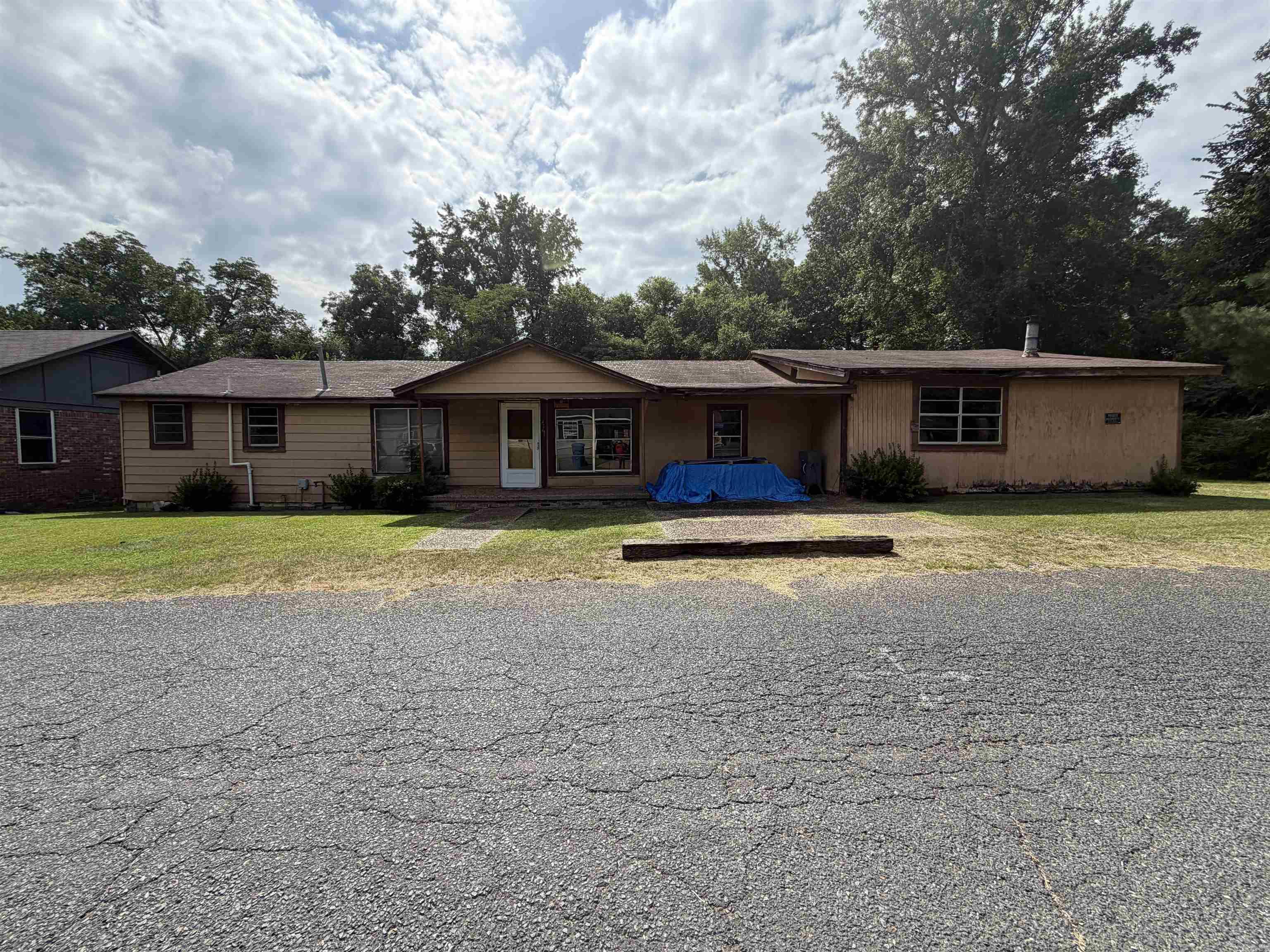 226 E Elizabeth Ann Street Property Photo 1